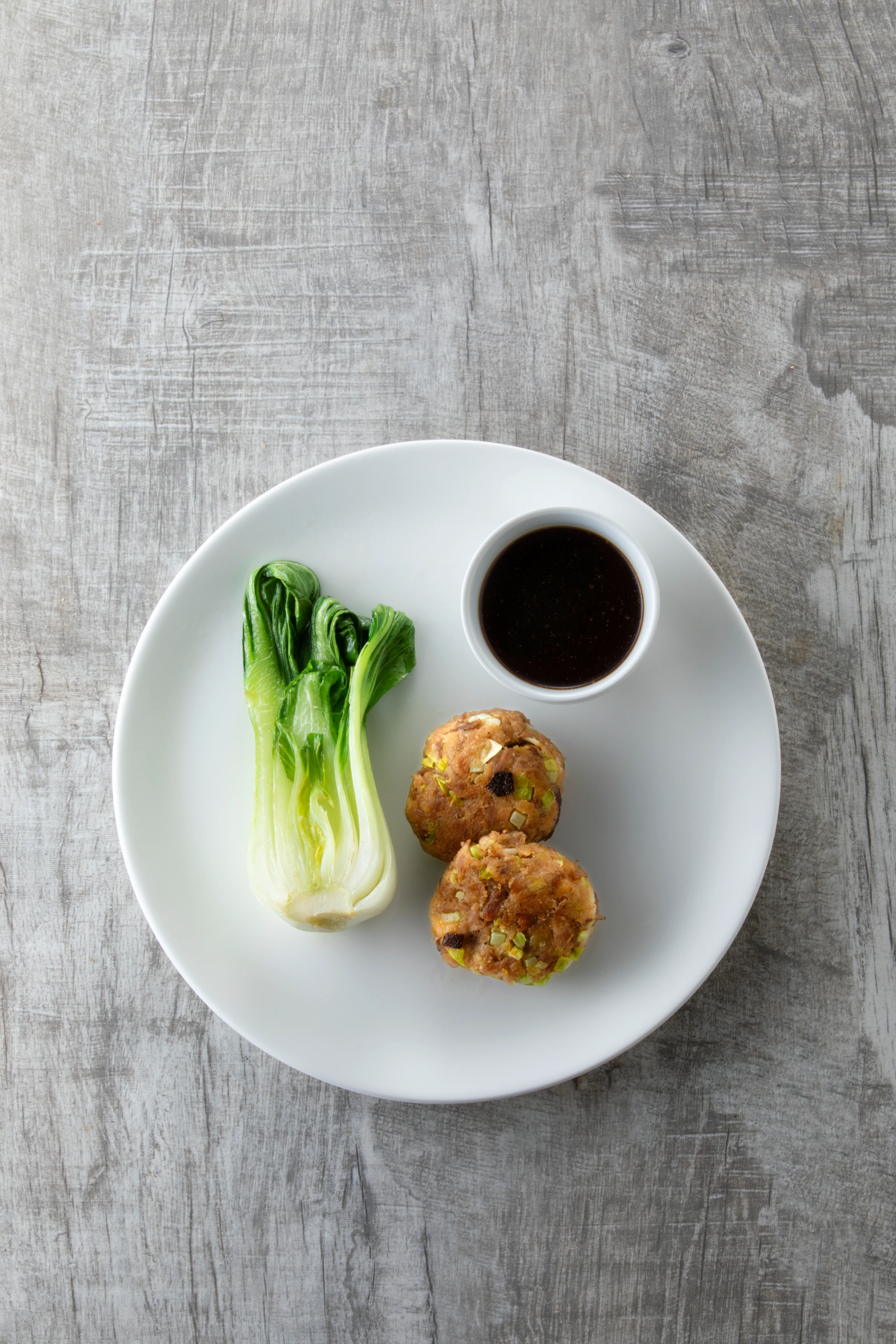 Pulled-Pork-Laibchen mit Pak Choi