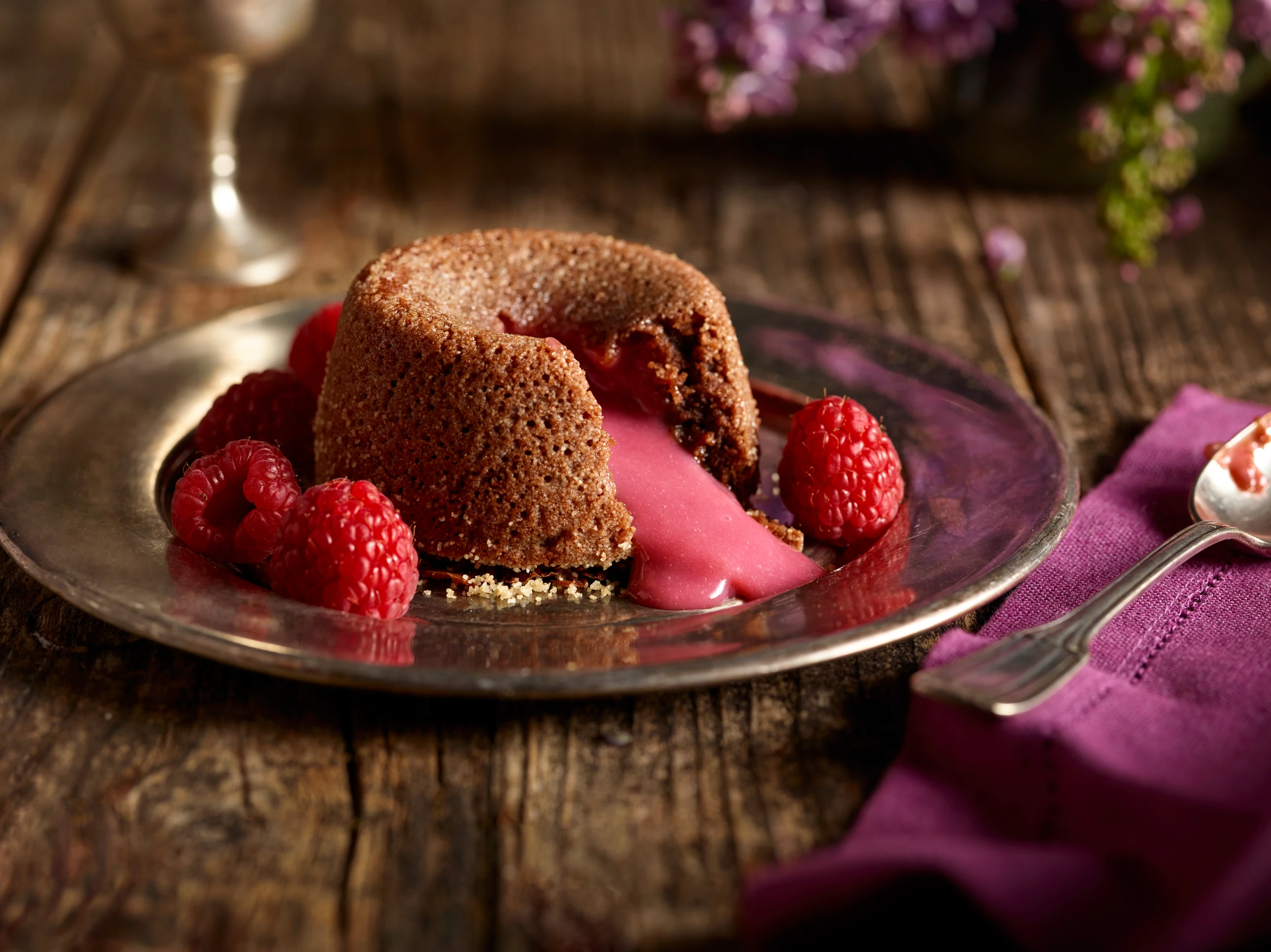 Schokoküchlein mit flüssigem Himbeerkern