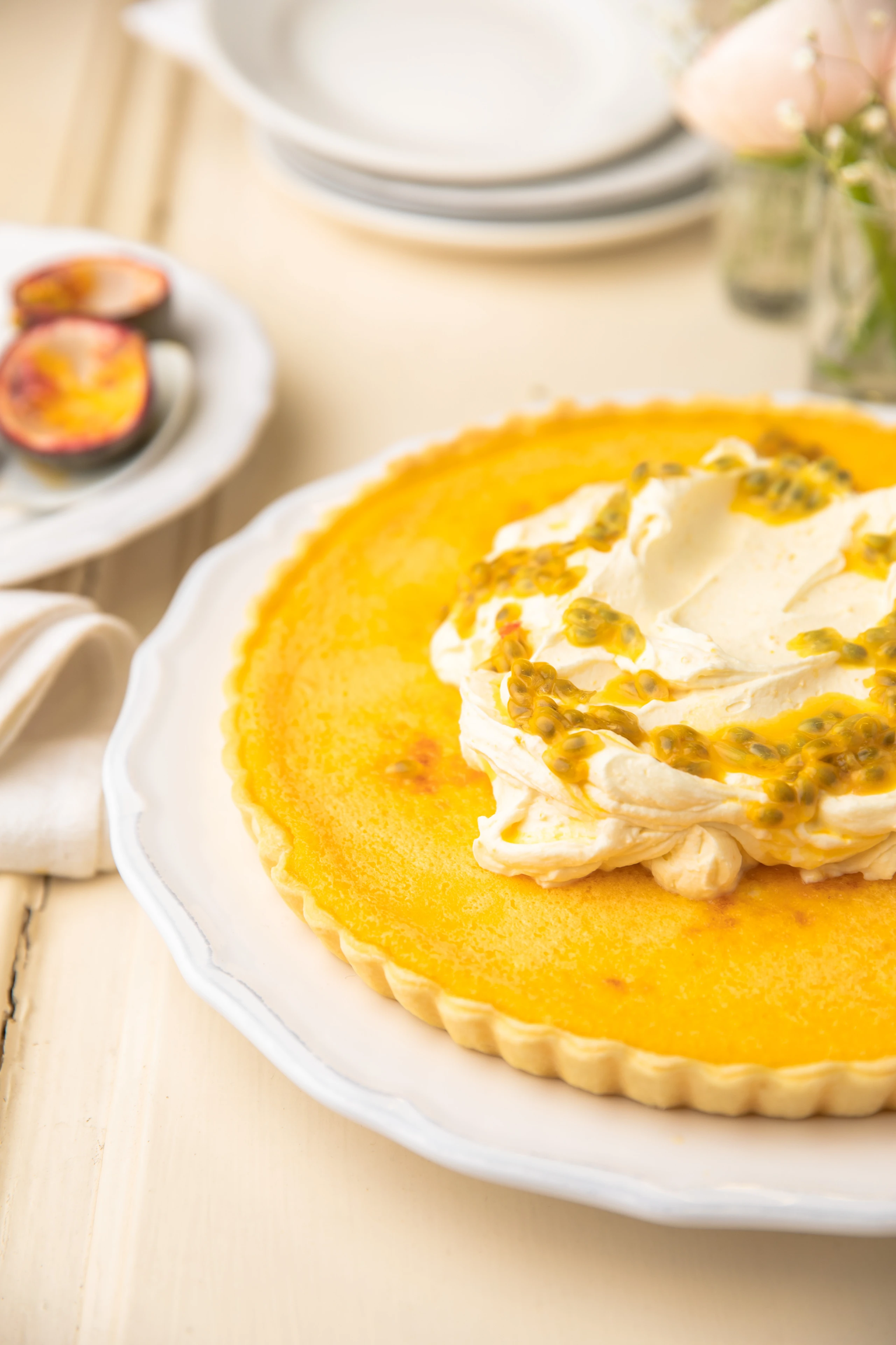 Maracuja-Curd-Tarte mit Orangen-Mascarponecreme