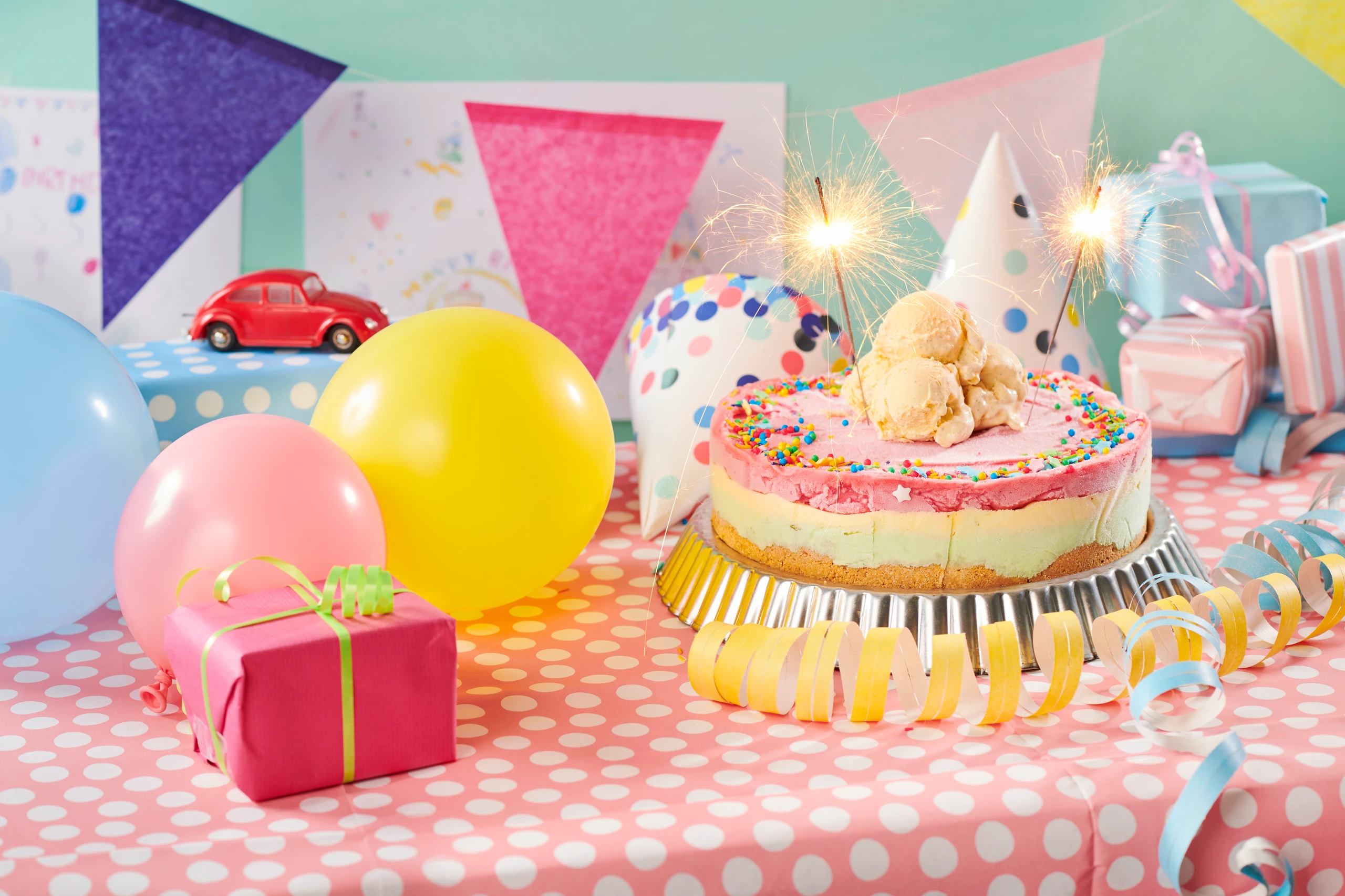 Eistorte mit Kekserlboden