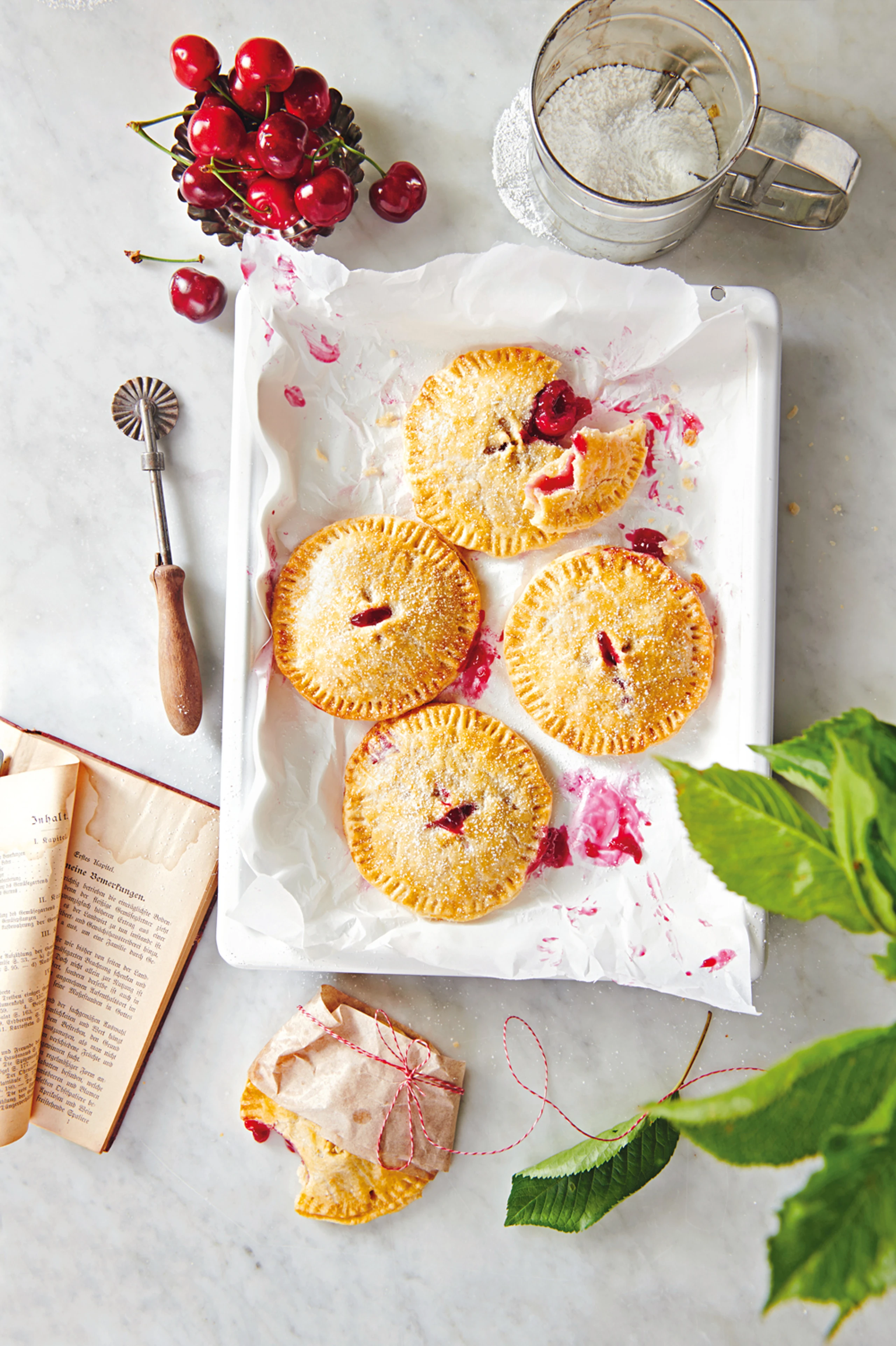 Mini-Cherry-Handpies