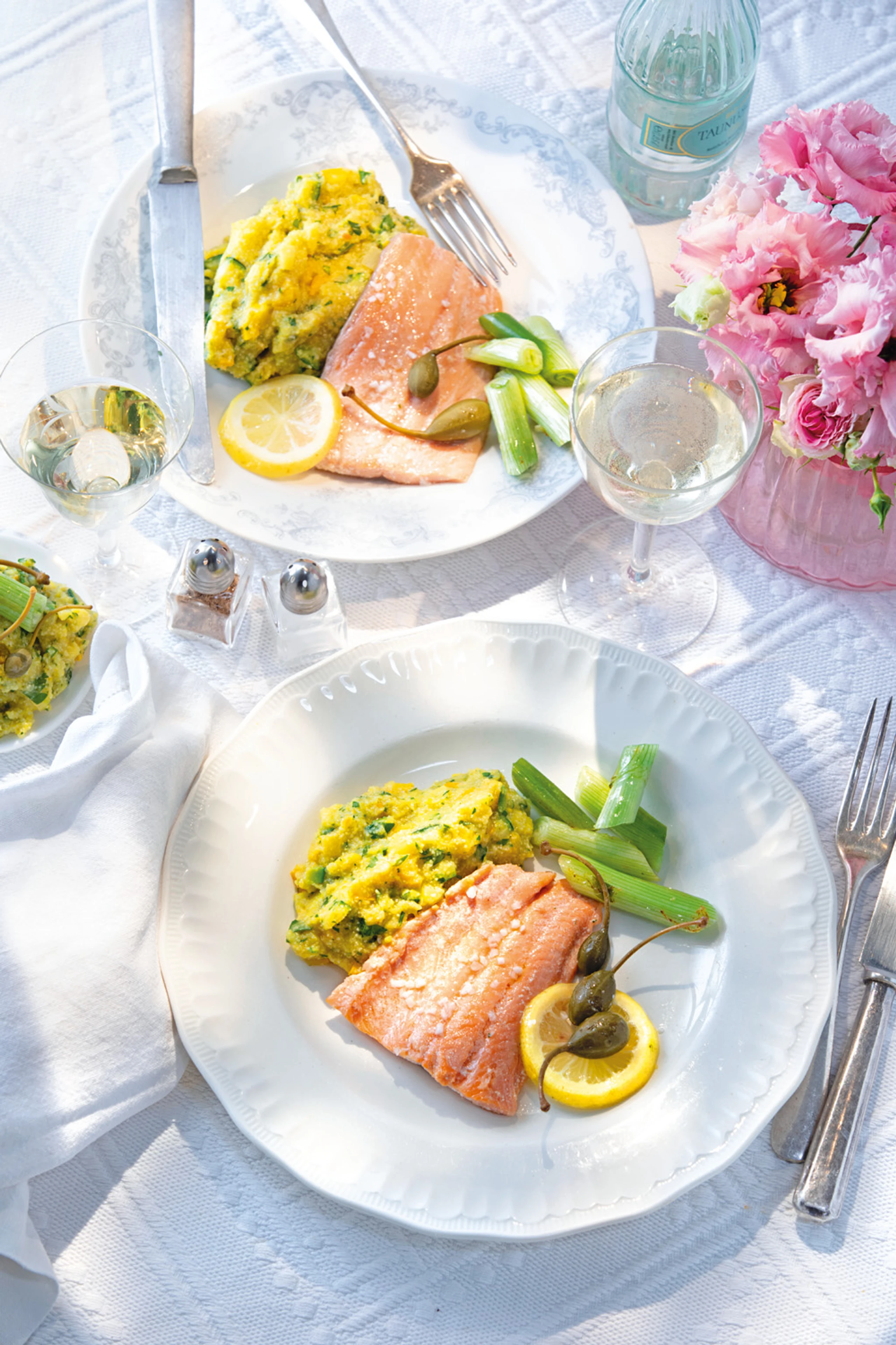 Lachsforellenfilet mit Zucchini-Fenchelpüree