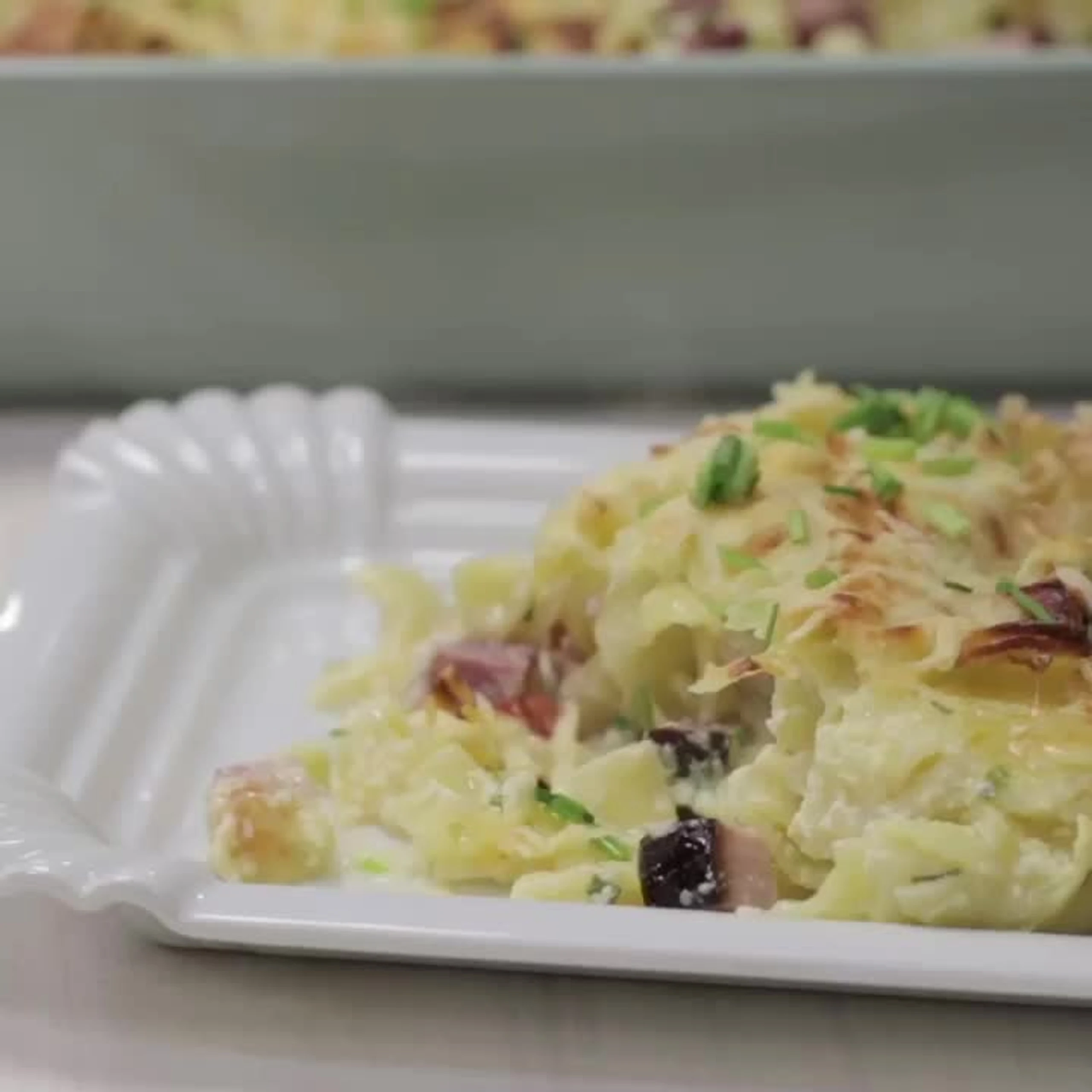 Überbackene Schinkenfleckerl mit Bergkäse