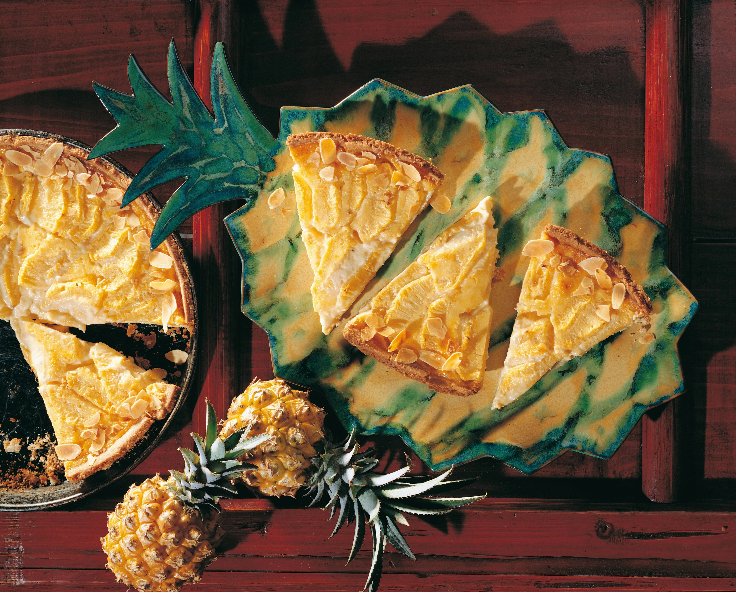 Ananas-Torte mit Mandeln