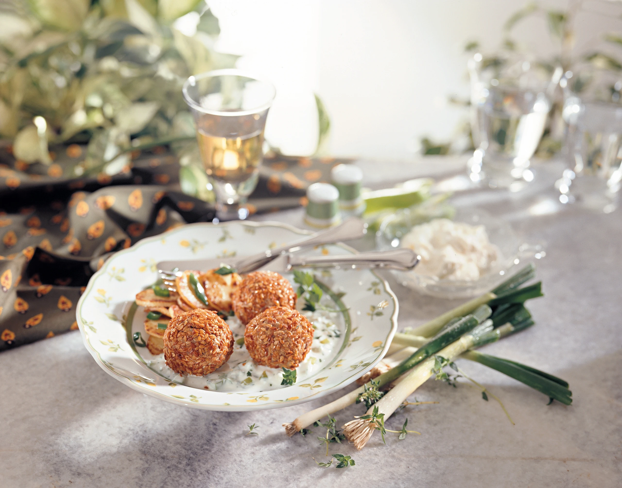 Fleischbällchen mit Joghurt-Sauce