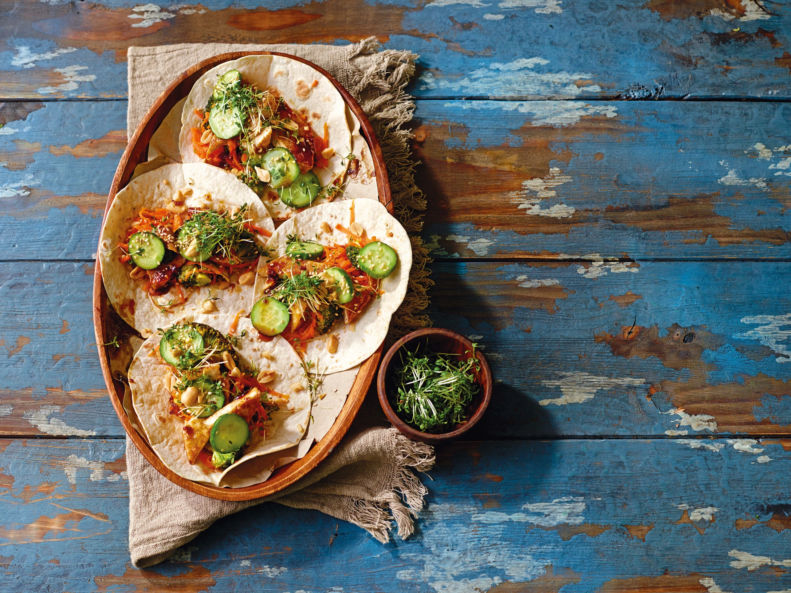Verduras del huerto: Tacos mit Tofu, Gemüse und Erdnüssen