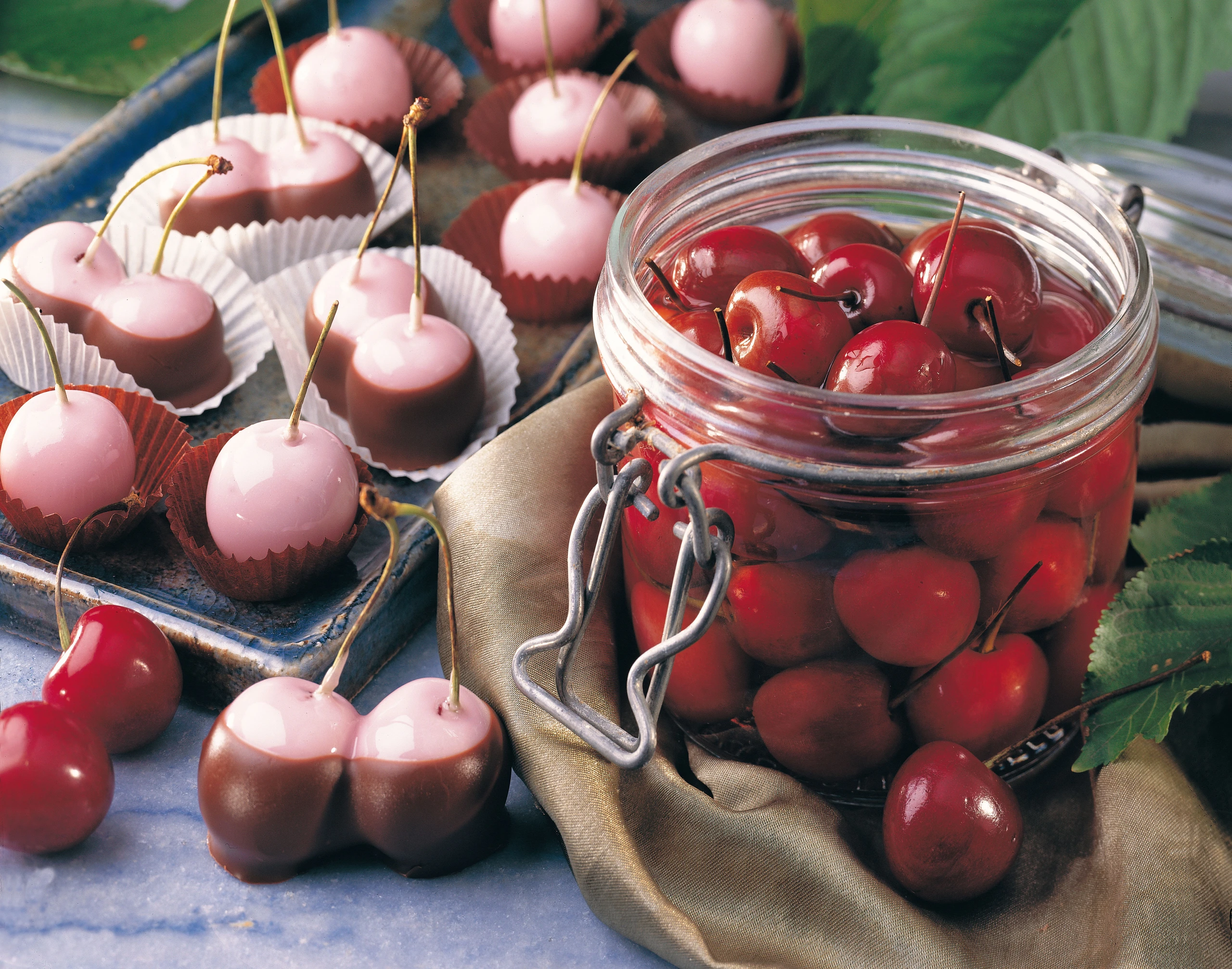 Getunkte Kirschen