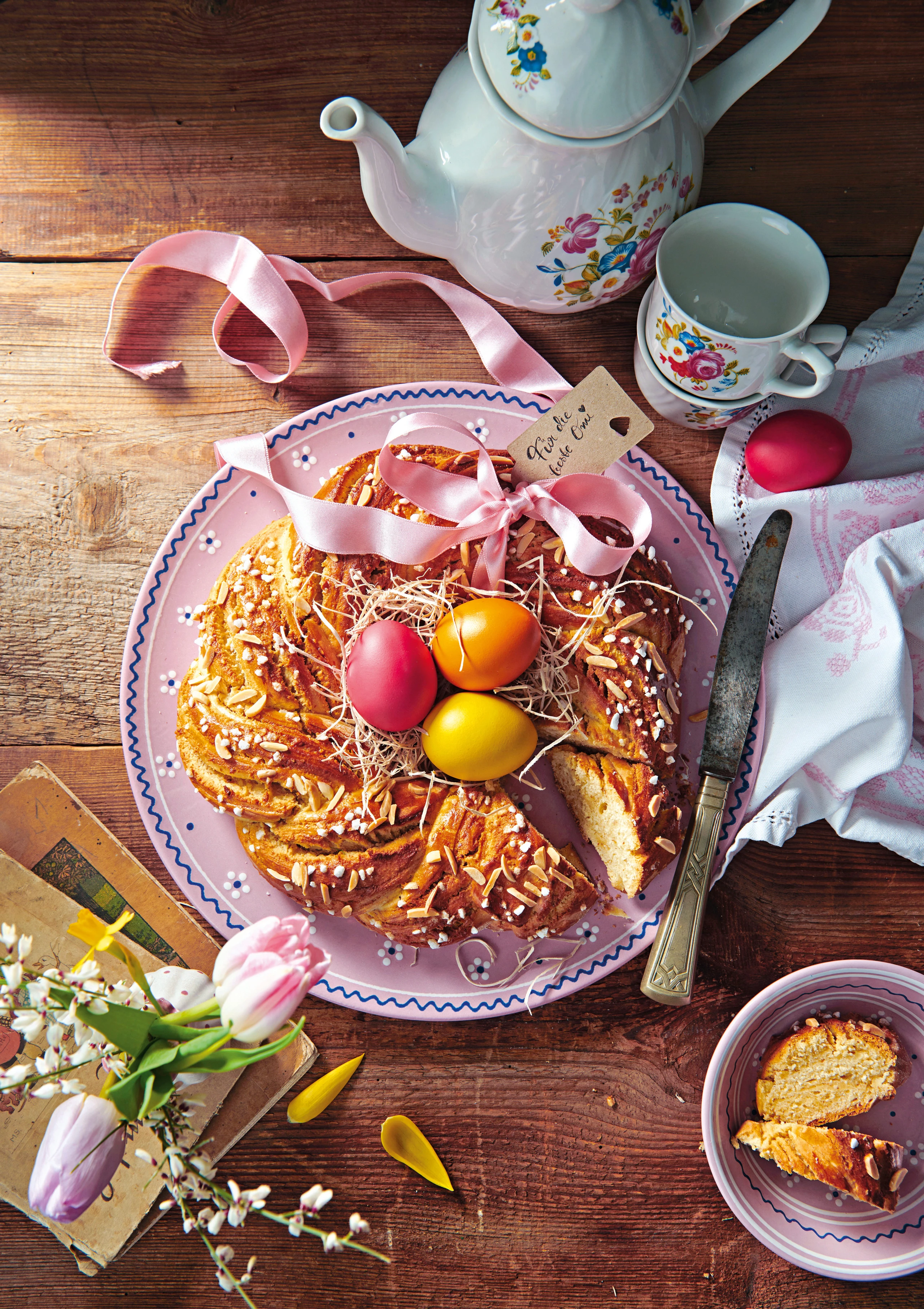 Mandelkranz mit Marzipanfülle