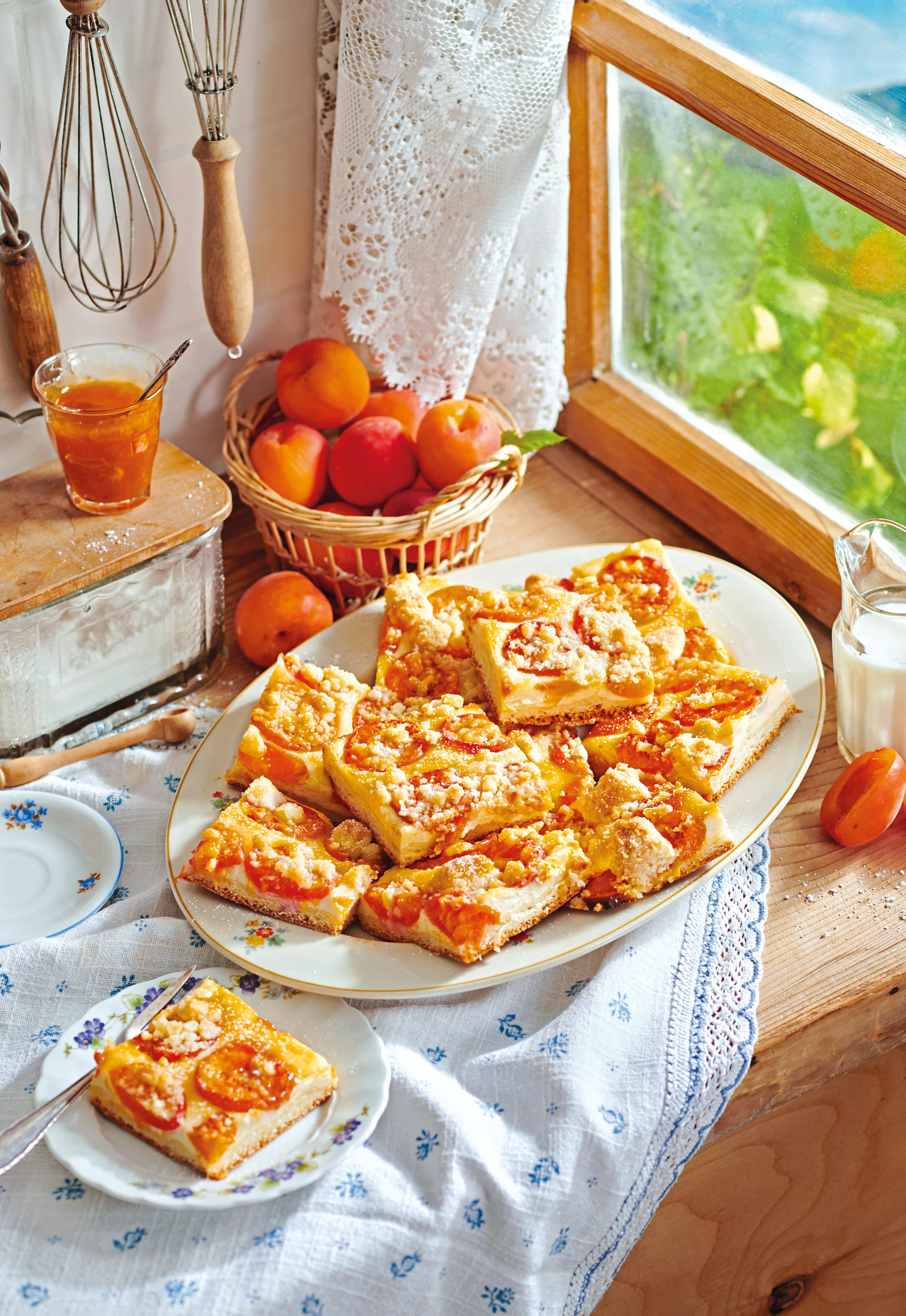 Topfen-Marillenfleck mit Streusel