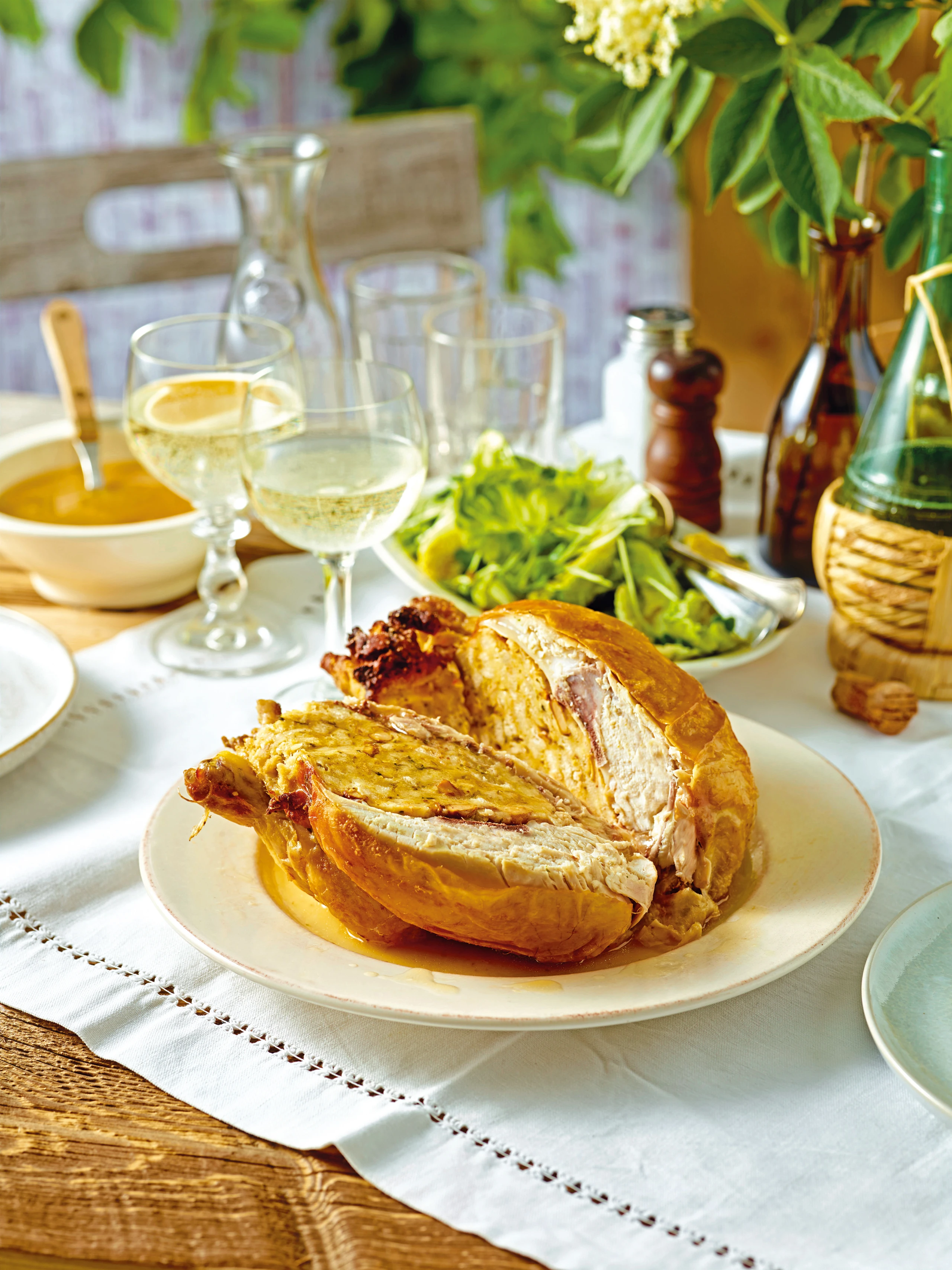 Hendl mit Eierschwammerlfülle