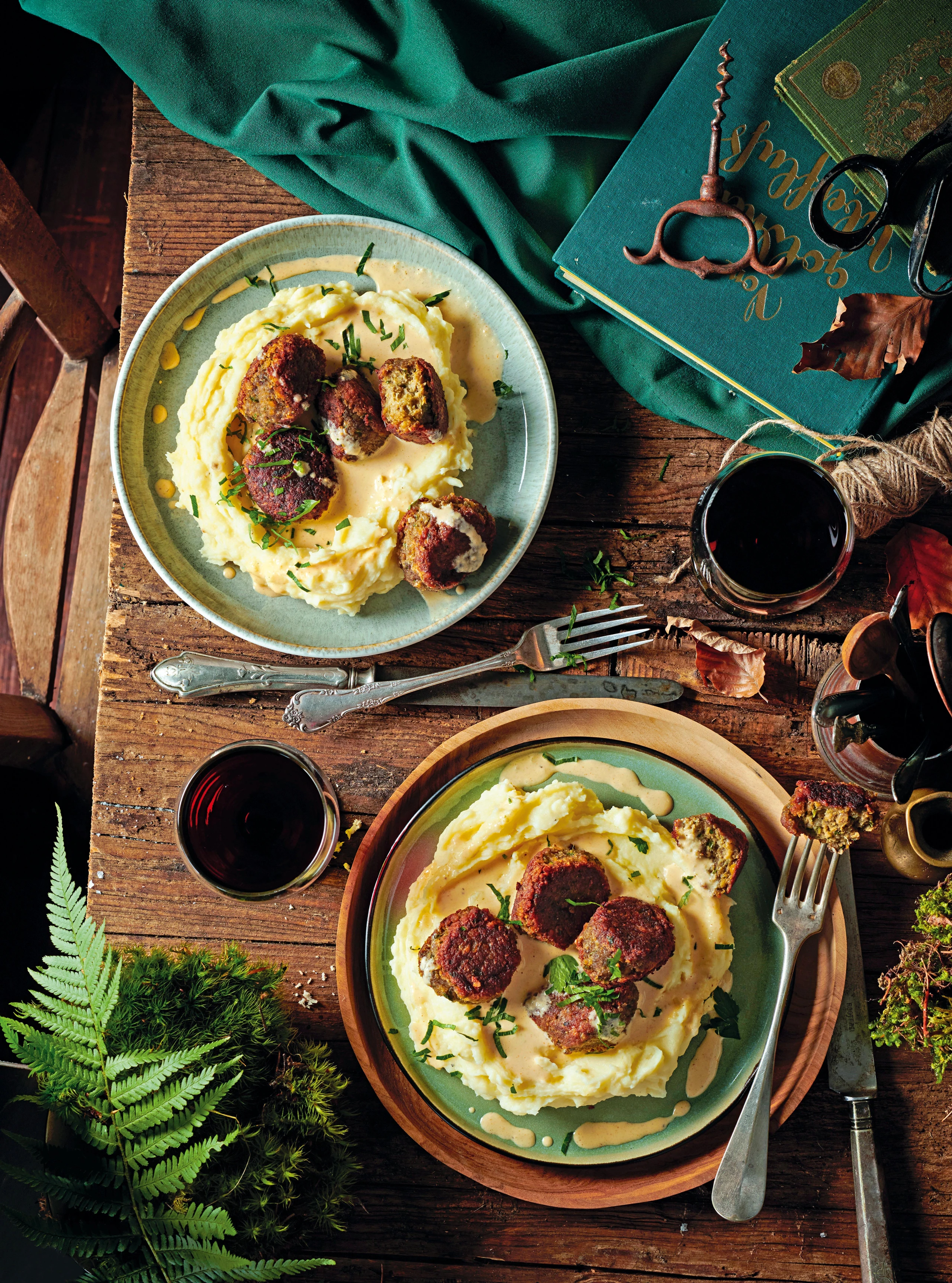 Linsenbällchen mit Cremesauce und Selleriepüree