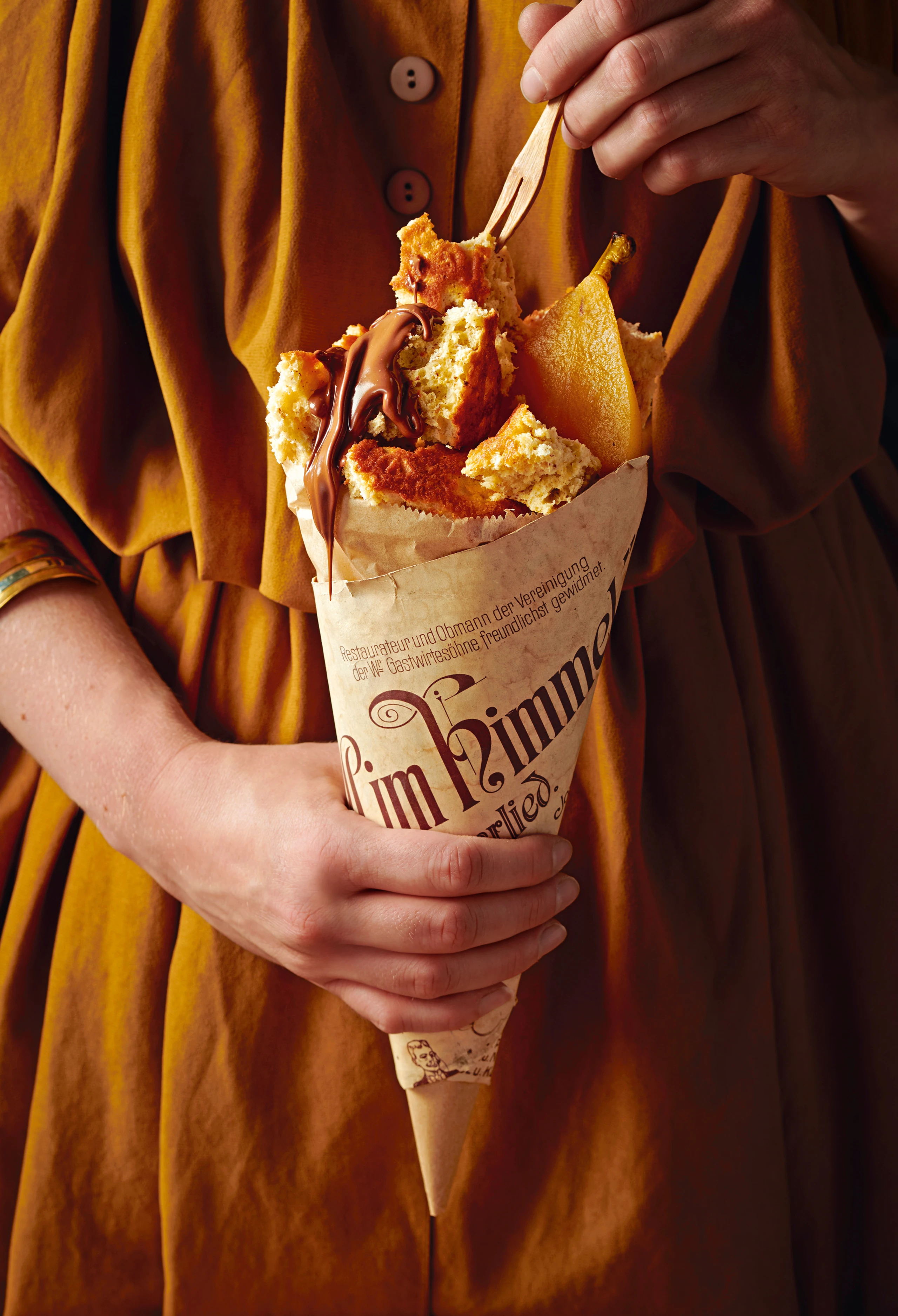 Kuchenschmarrn mit Nougat und Karamellbirnen