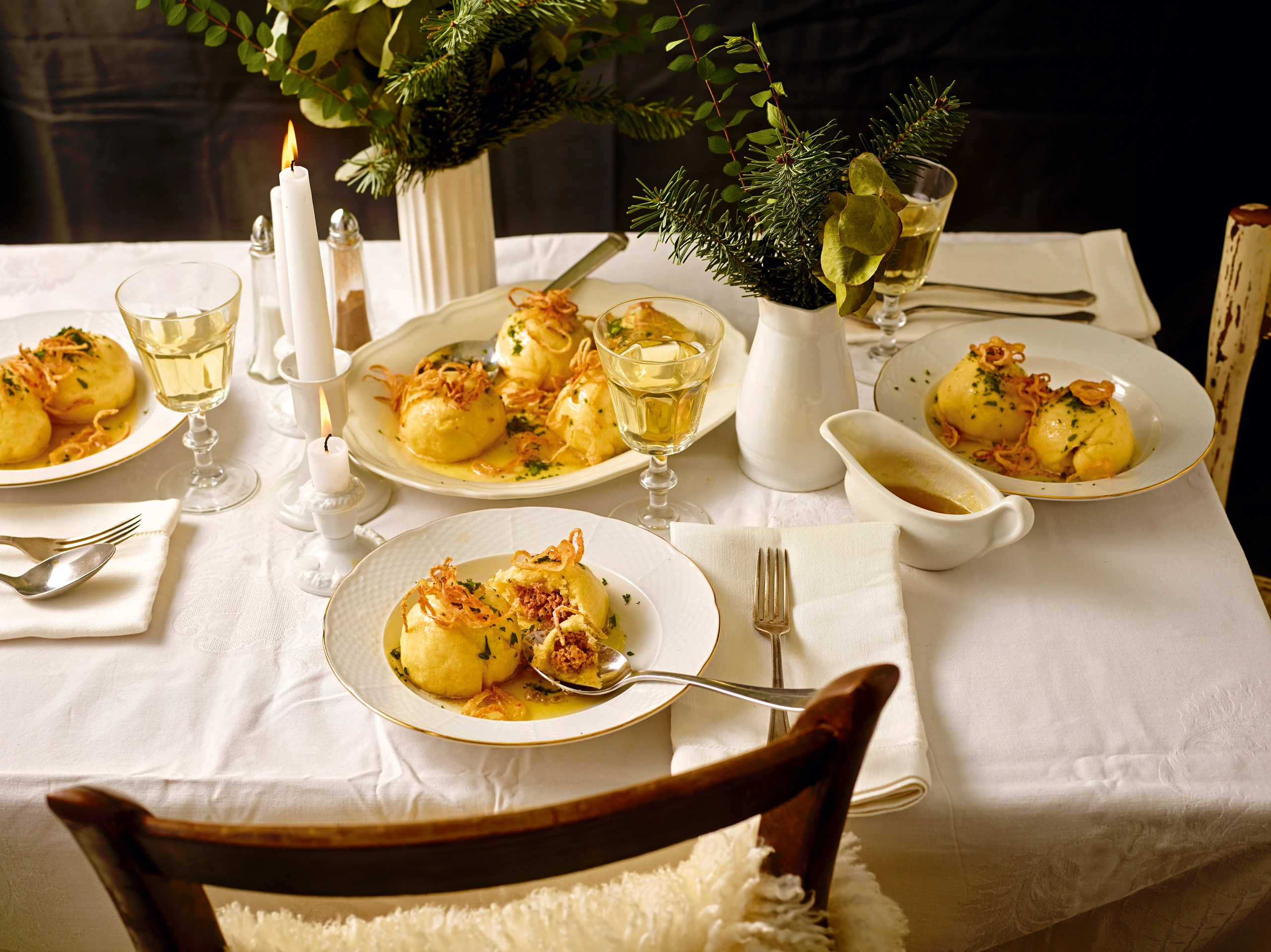 Mini-Germknödel mit Kalbfleischfülle