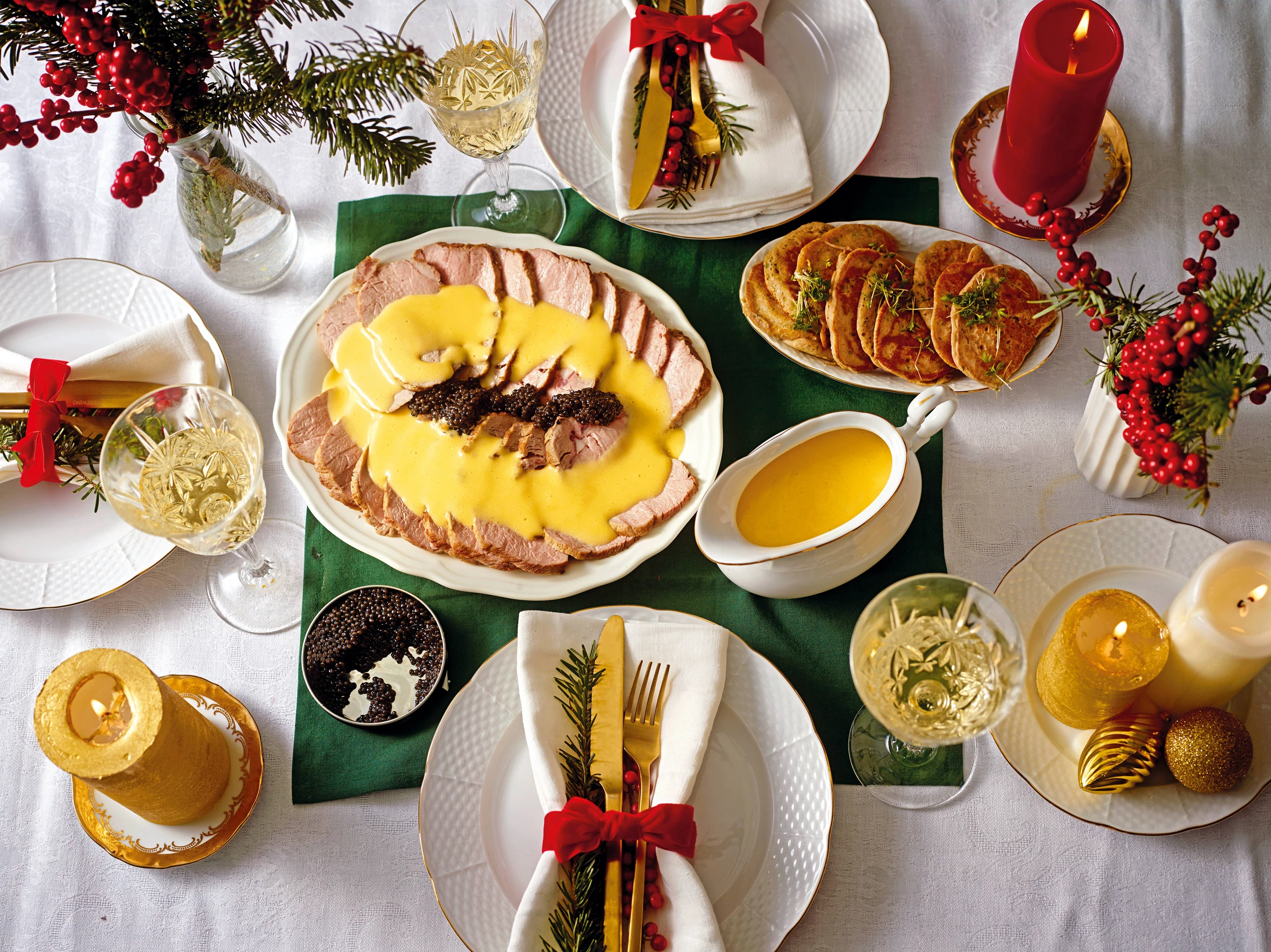 Kalbsbraten mit Kaviar-Hollandaise und Kressedalken