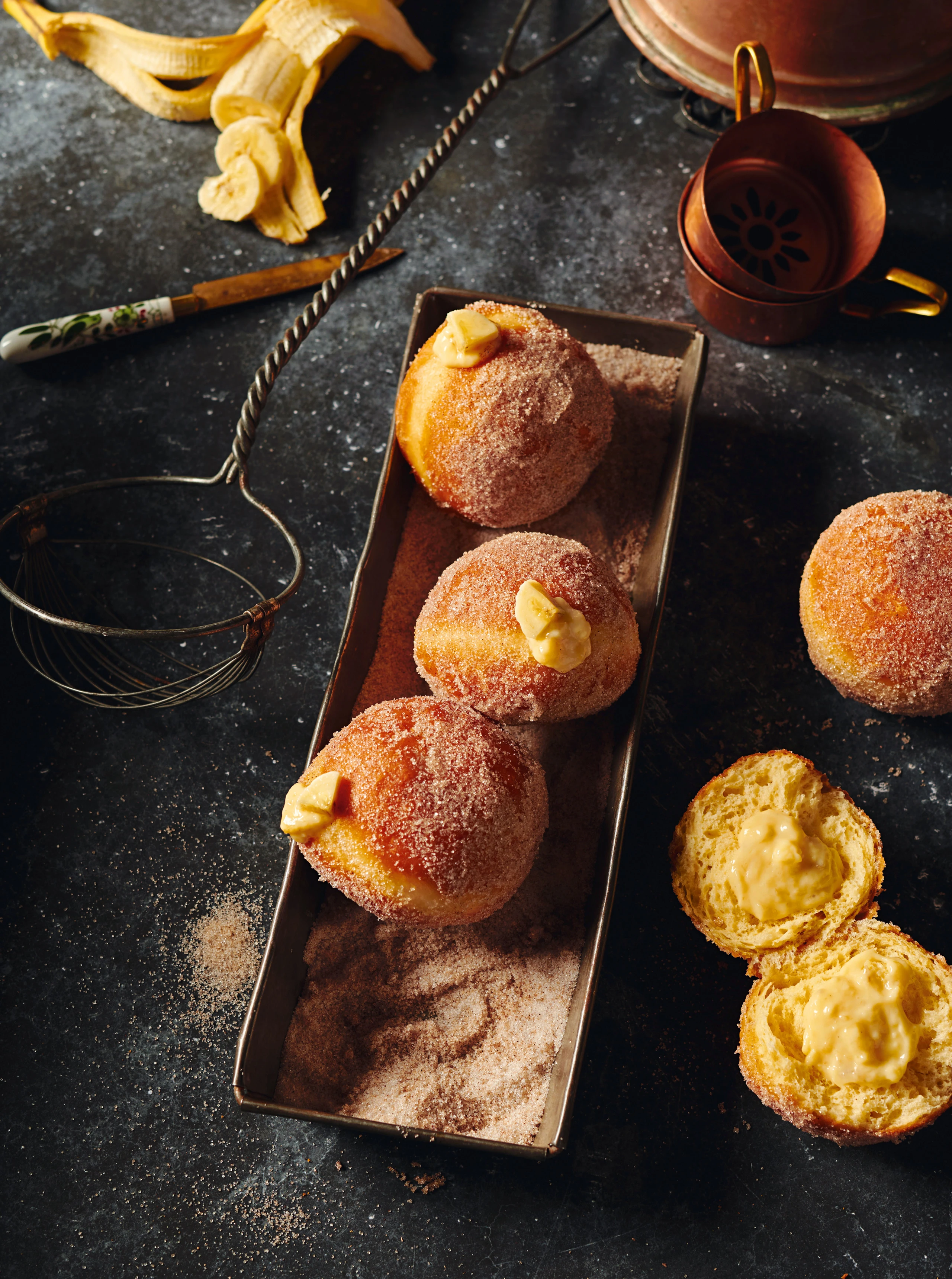 Krapfen mit Bananen-Puddingcreme