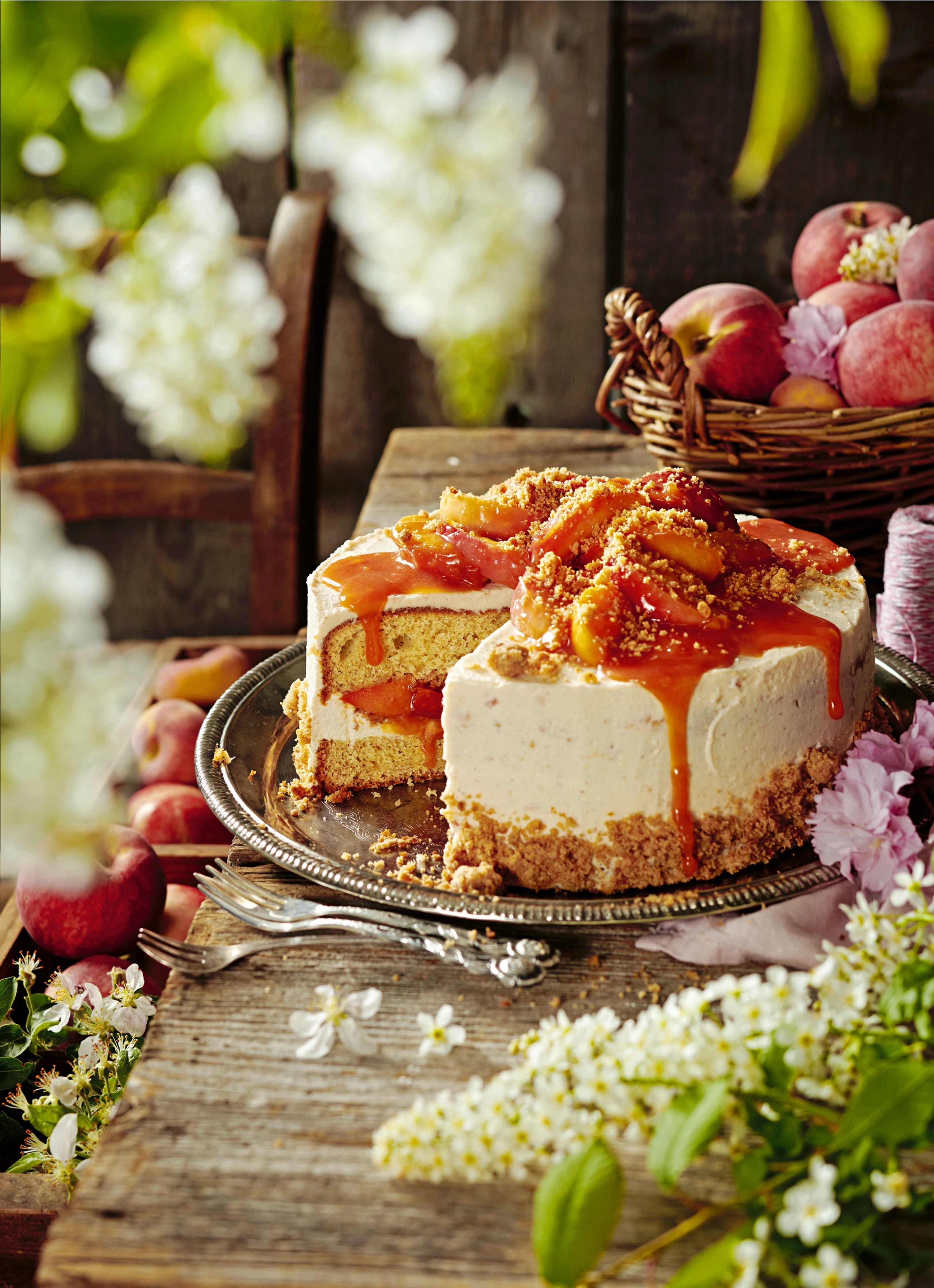 Pfirsich-Streuseltorte