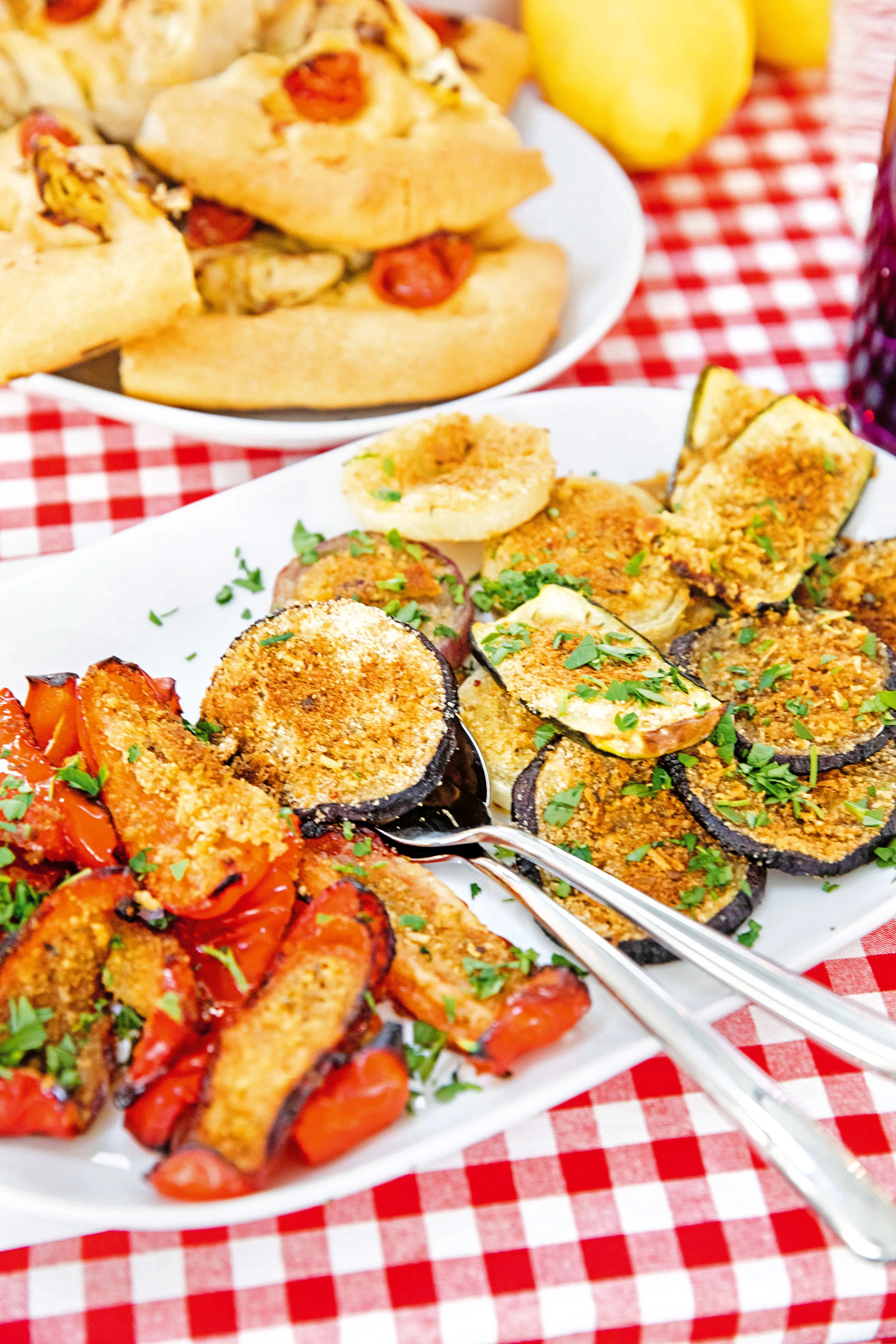 Gebackenes Gemüse mit Kräuterbröseln