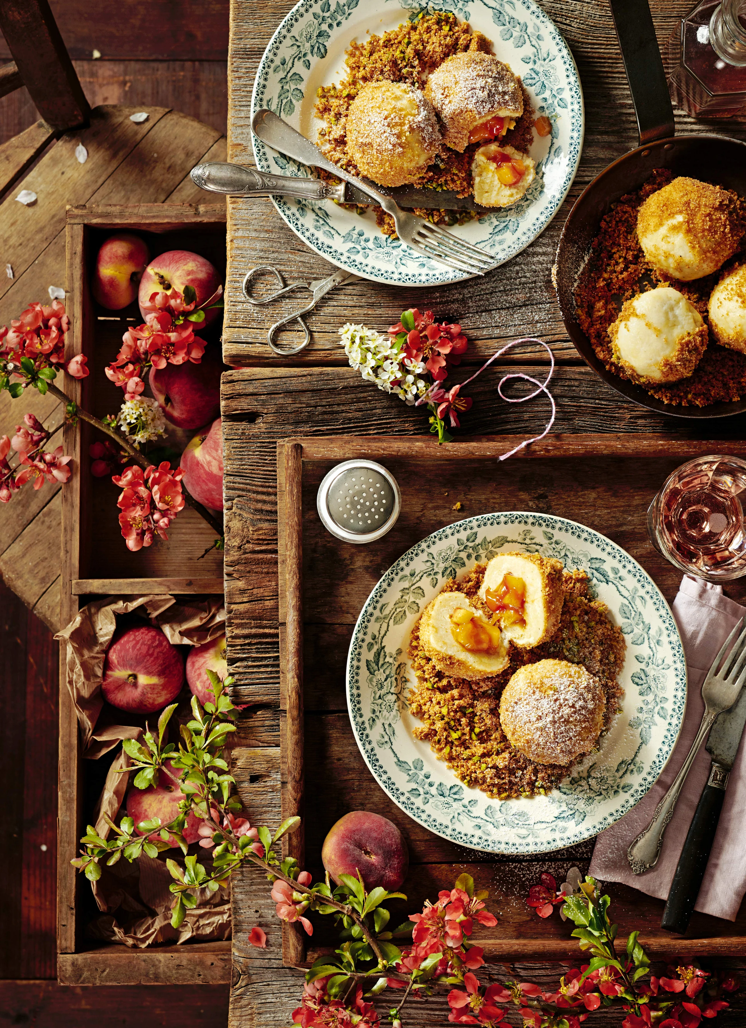 Pfirsich-Topfenknödel