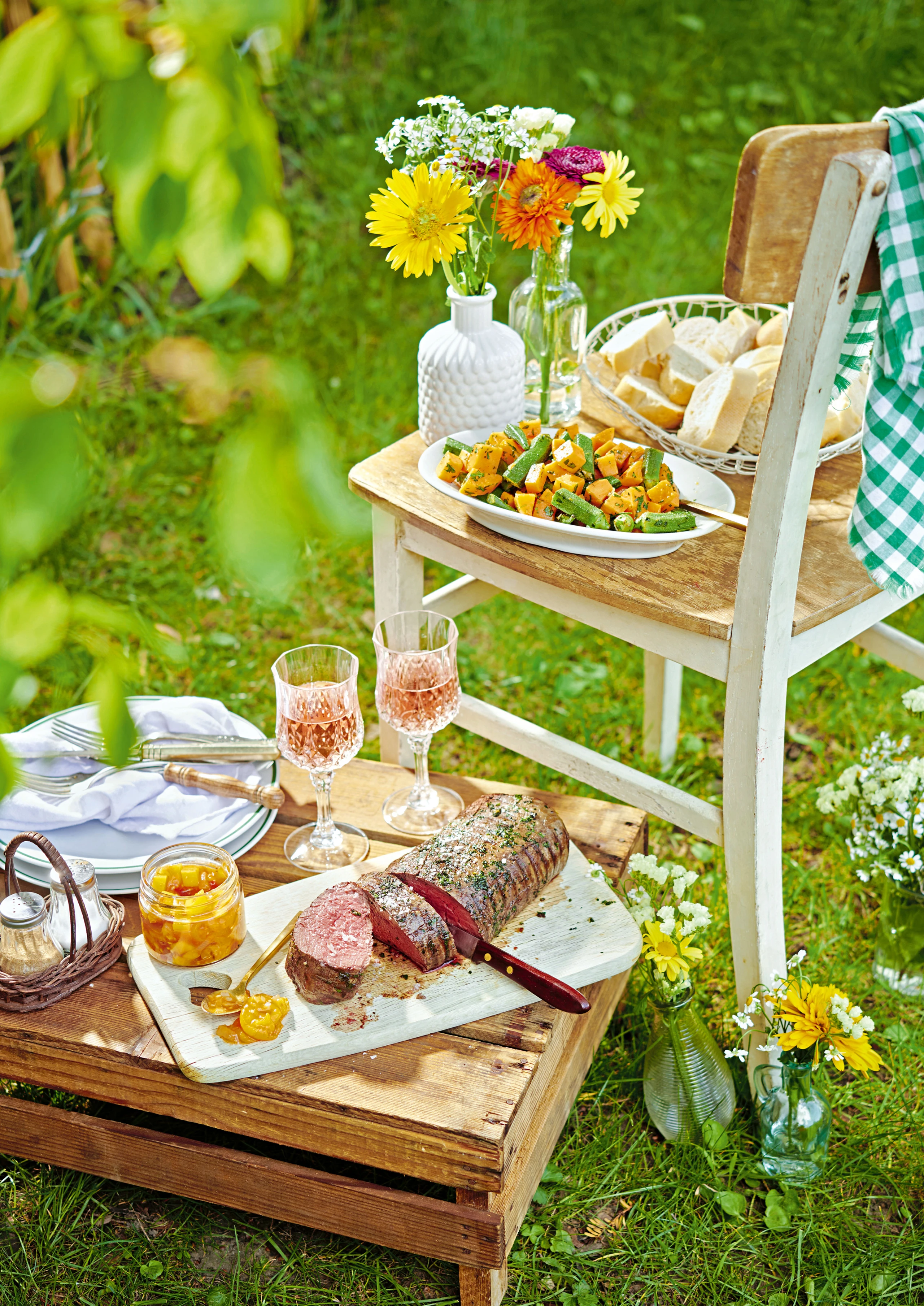 Rindslungenbraten mit Süßkartoffel-Okragemüse