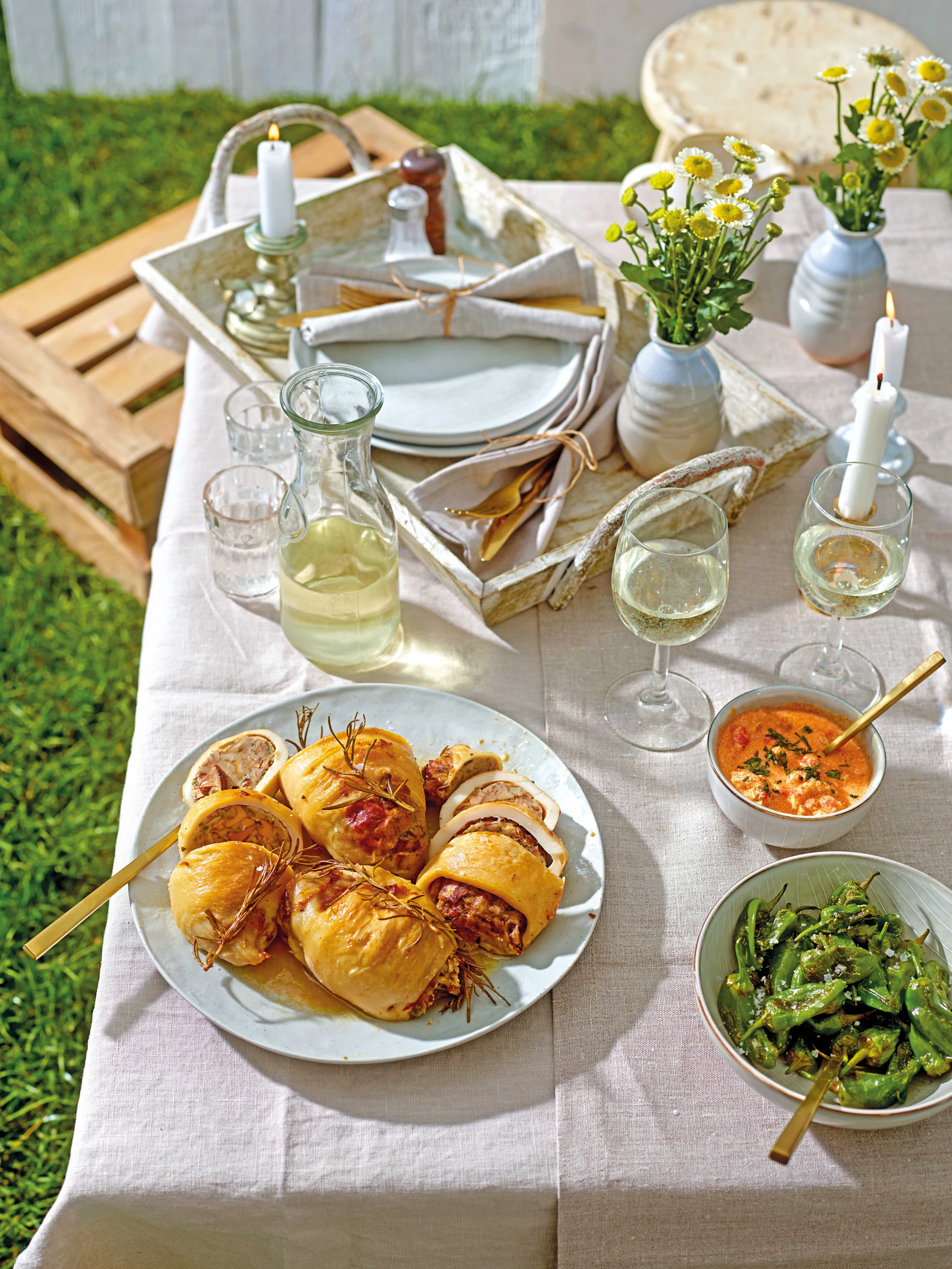 Tintenfische mit Eierschwammerfülle