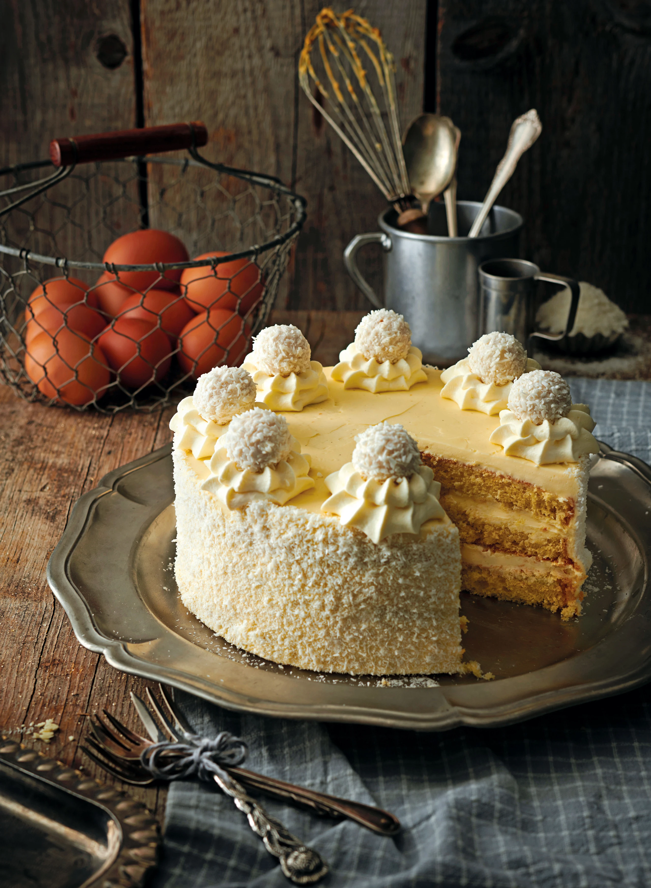 Trüffel-Torte mit weißer Schokolade und Kokos