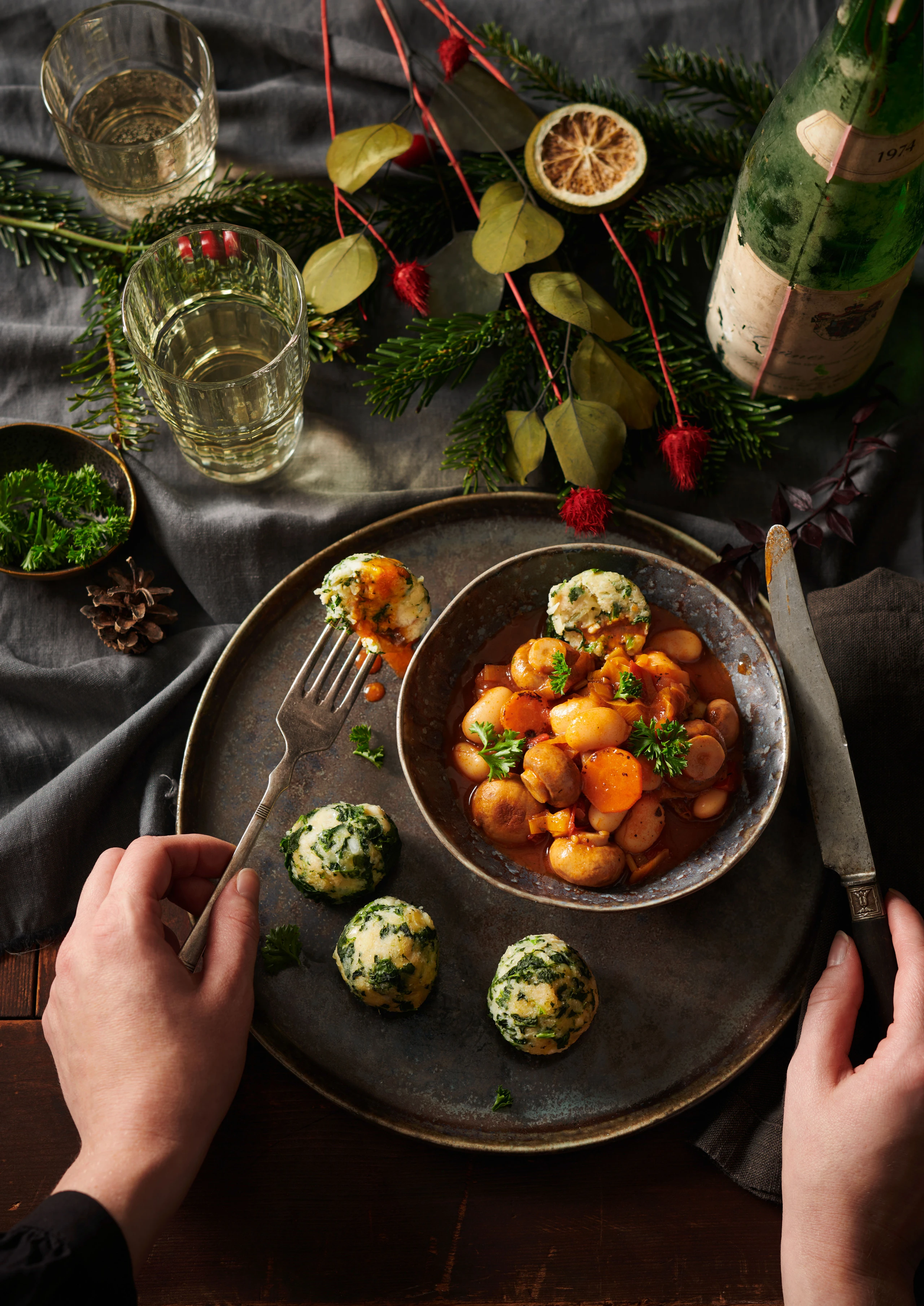 Bohnen-Champignon-Ragout mit Spinatknöderln