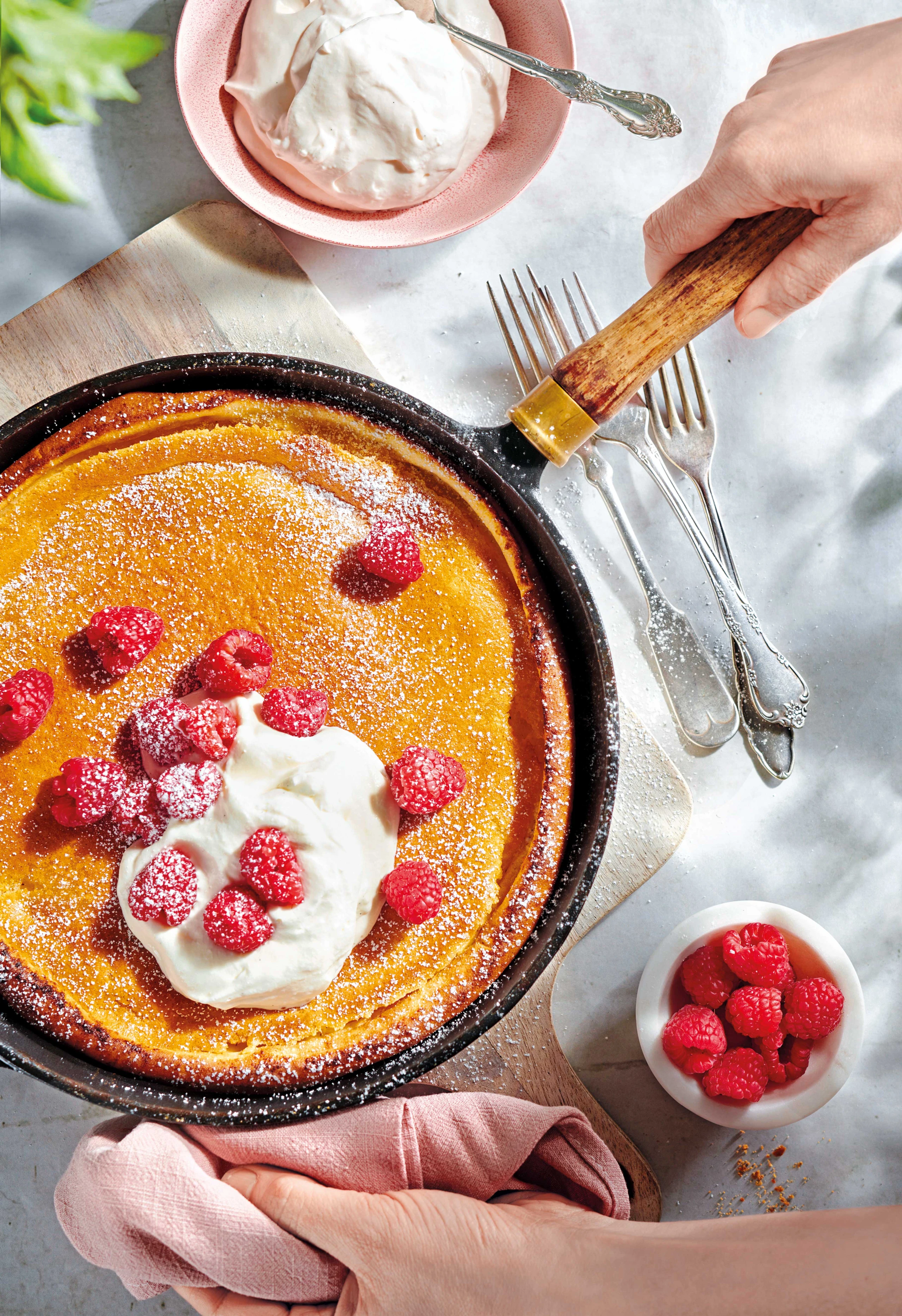 Dutch baby mit Himbeeren