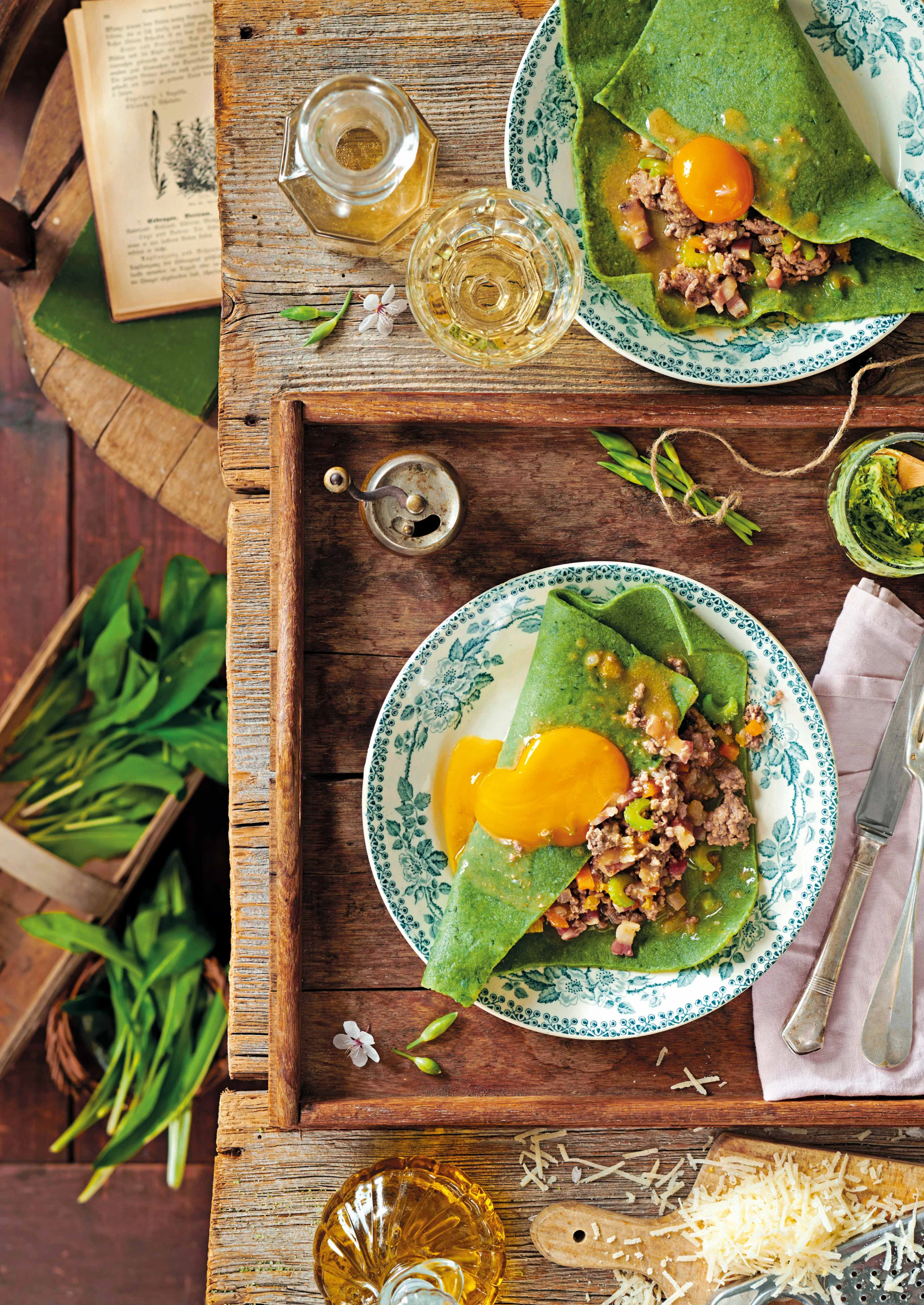 Bärlauch-Pasta mit Ragù bianco