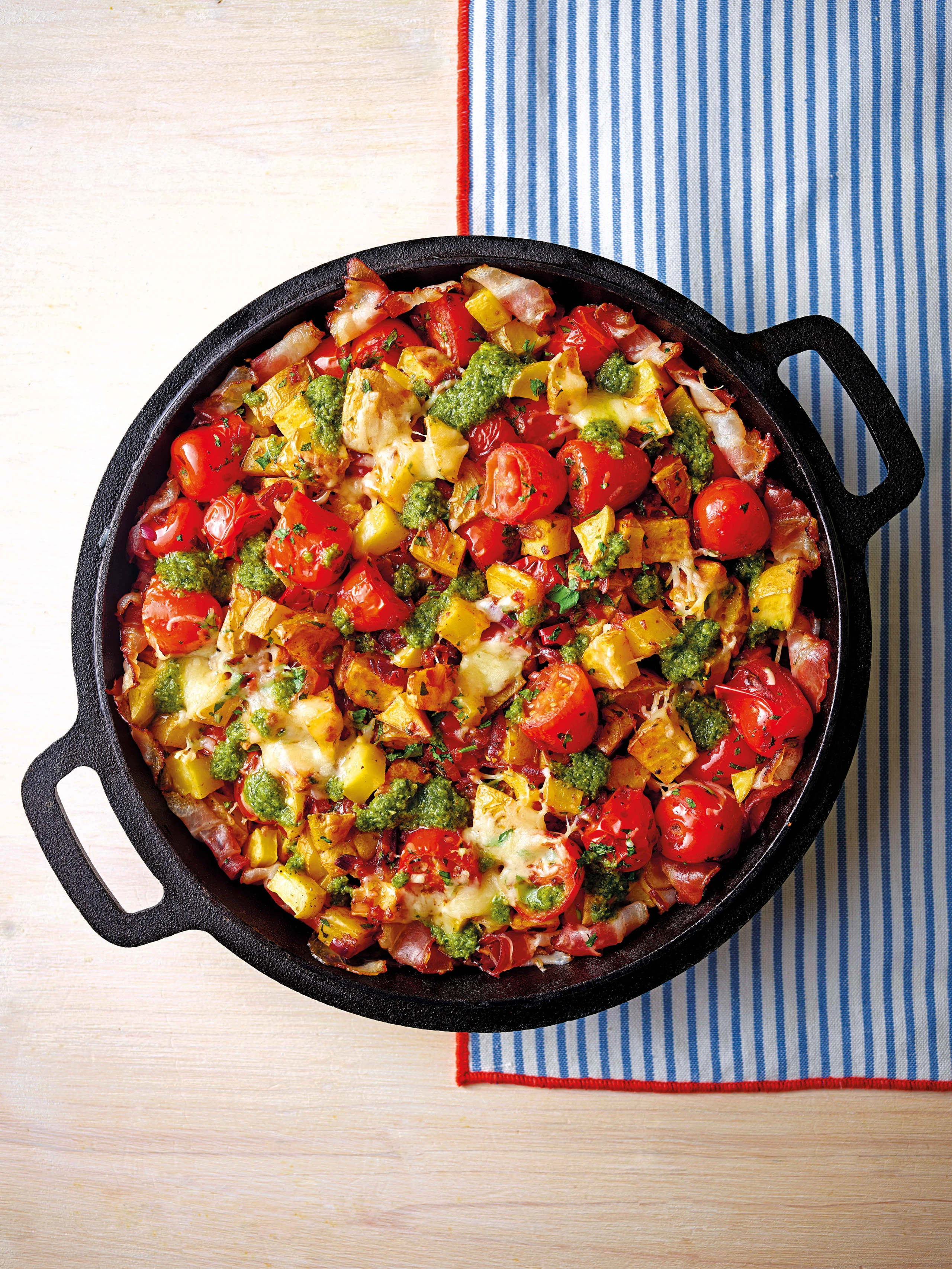 Knusprige Erdäpfel-Paradeiserpfanne