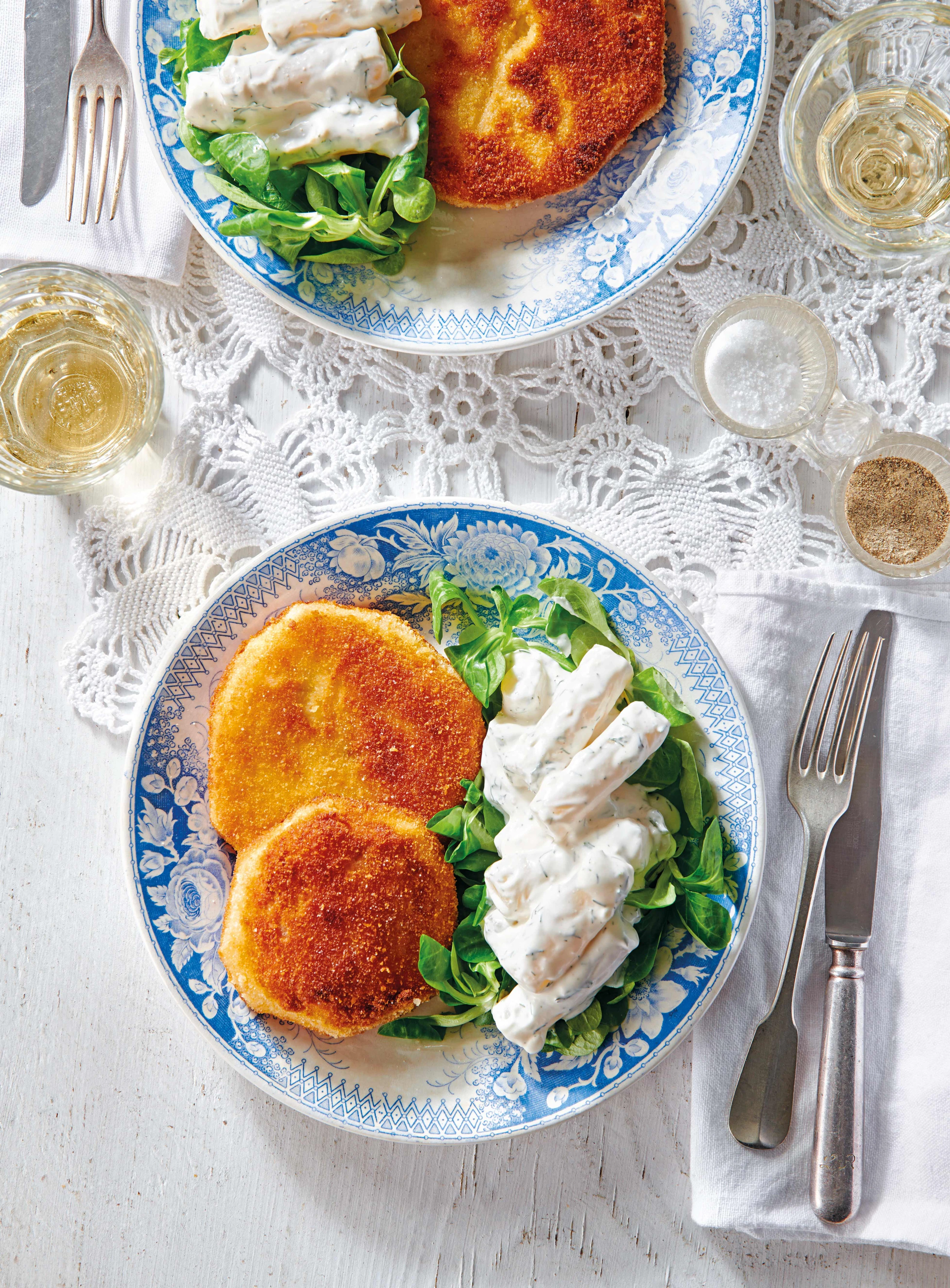 Sellerie-Schnitzel mit Schwarzwurzelsalat