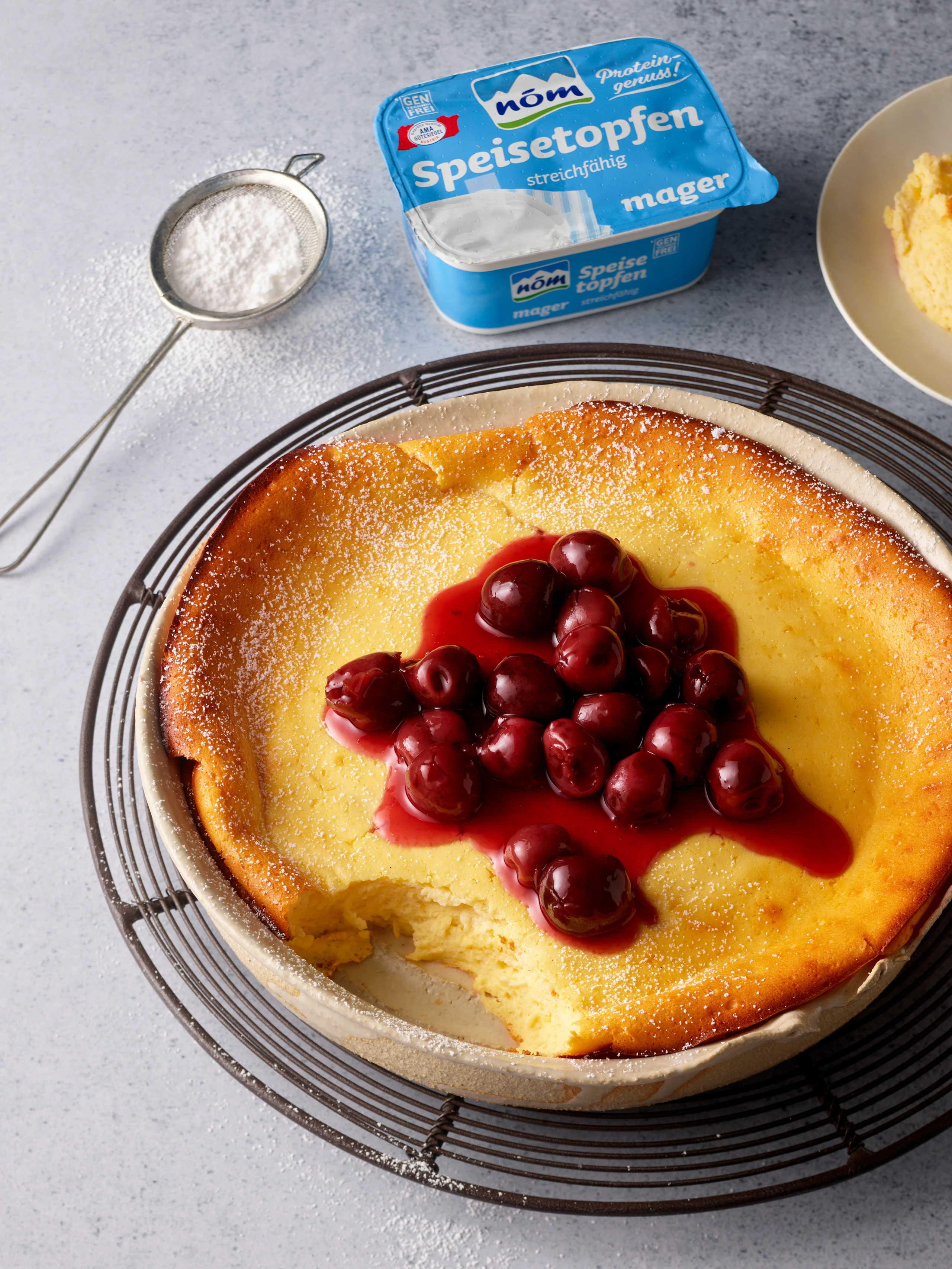 Topfenauflauf mit Kirschen