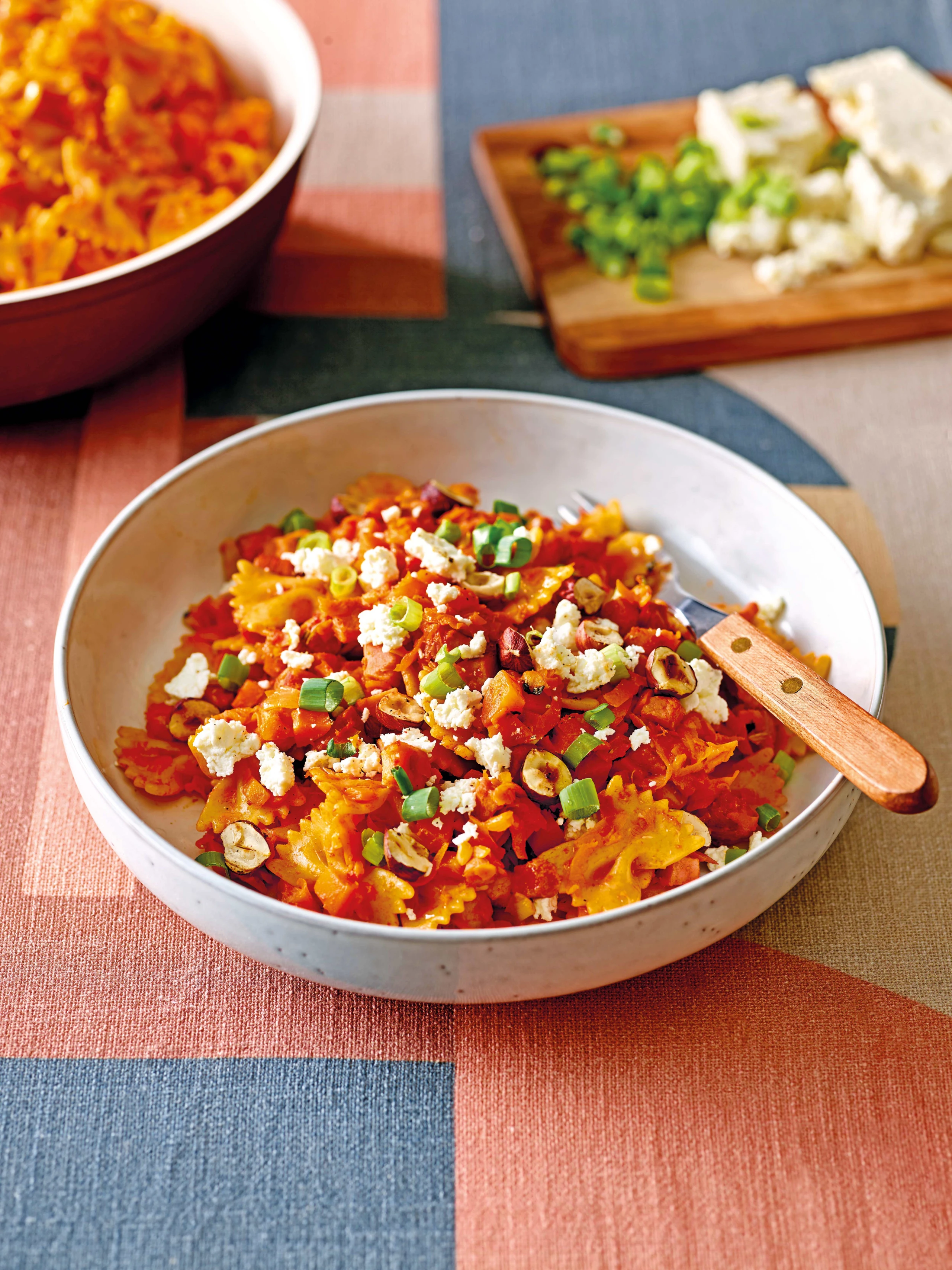 Kürbis-Nudelpfanne mit Selchfleisch