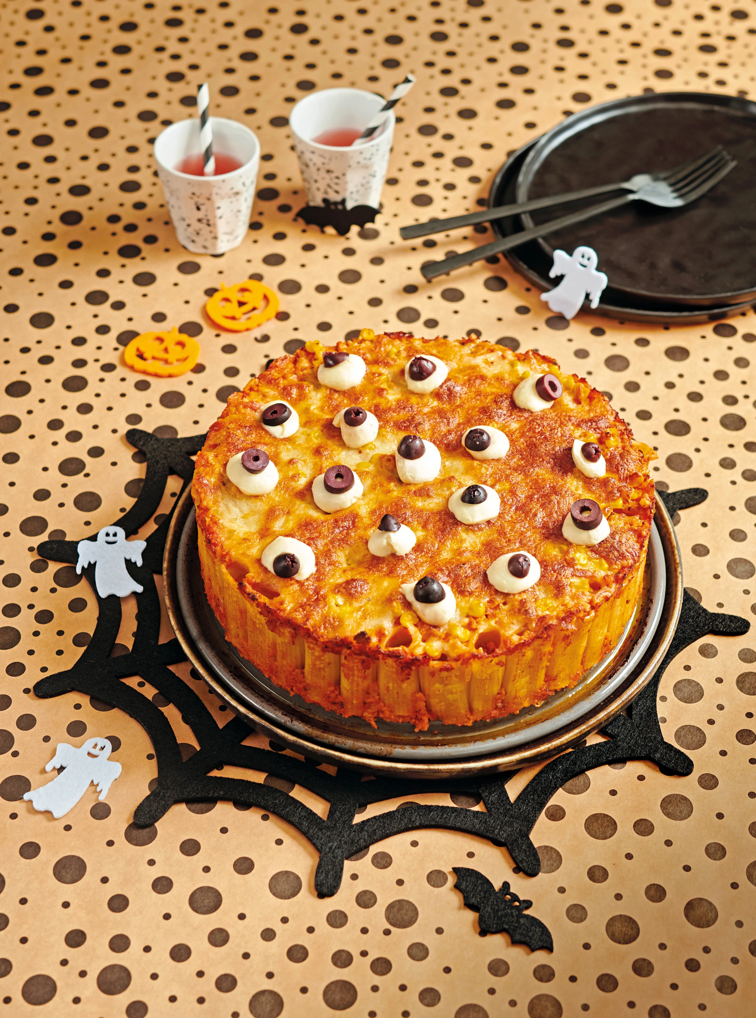 Vegetarischer Halloween-Pasta-Auflauf