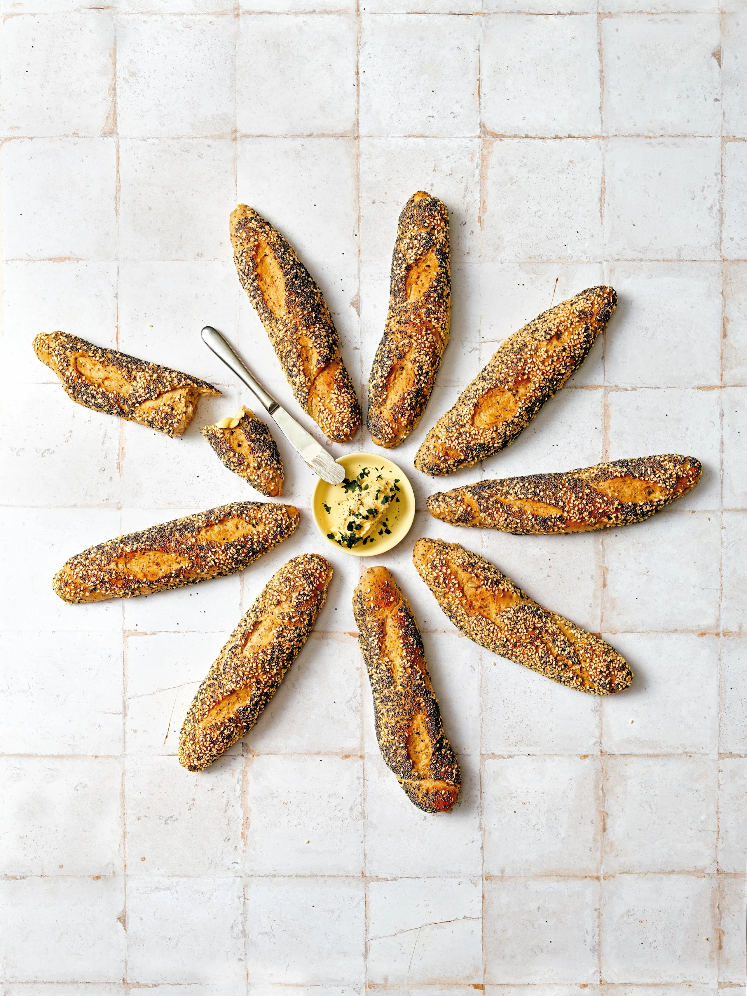 Topfen-Körner-Weckerl