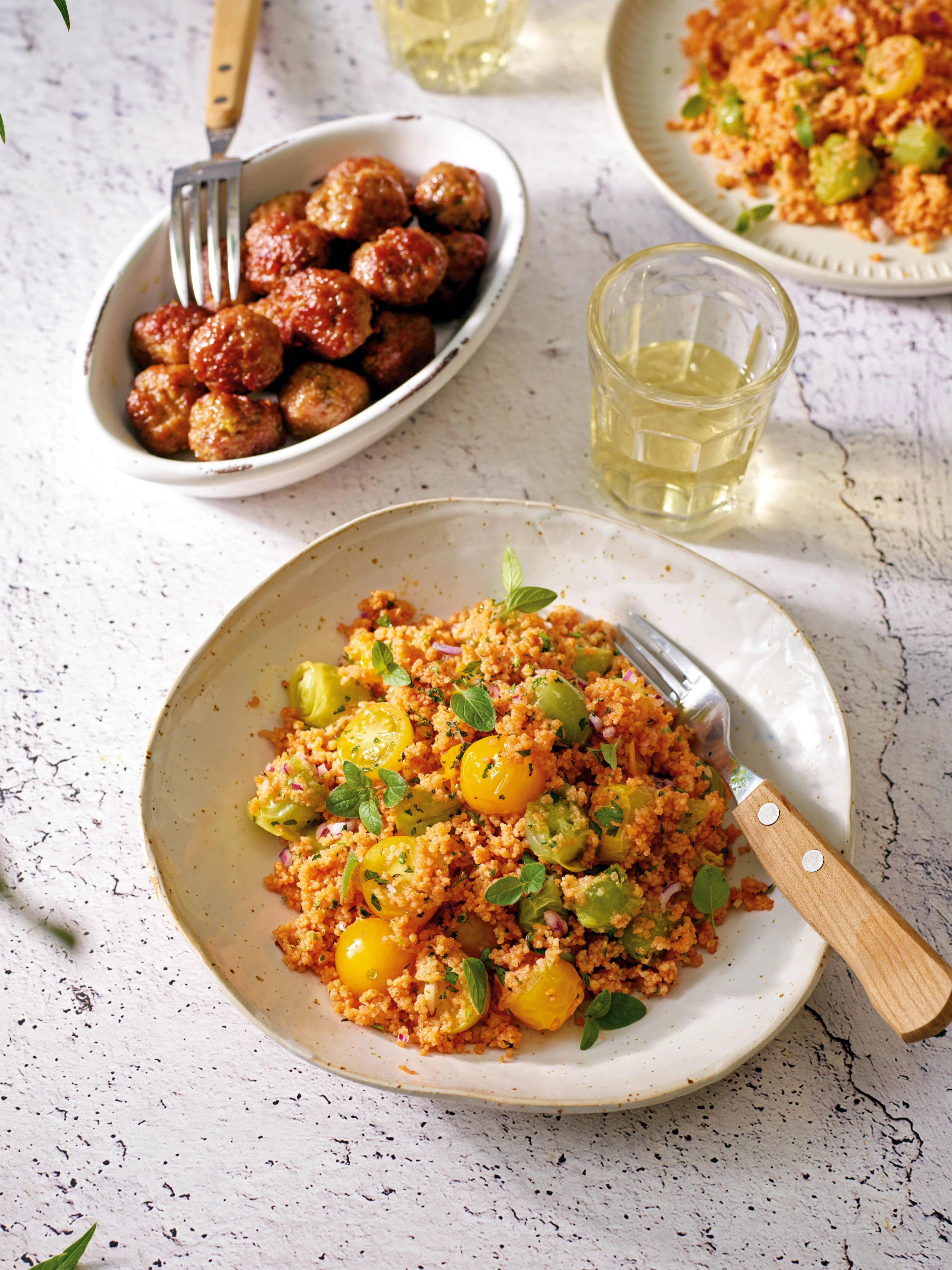 Paradeiser-Couscous mit Fleischbällchen
