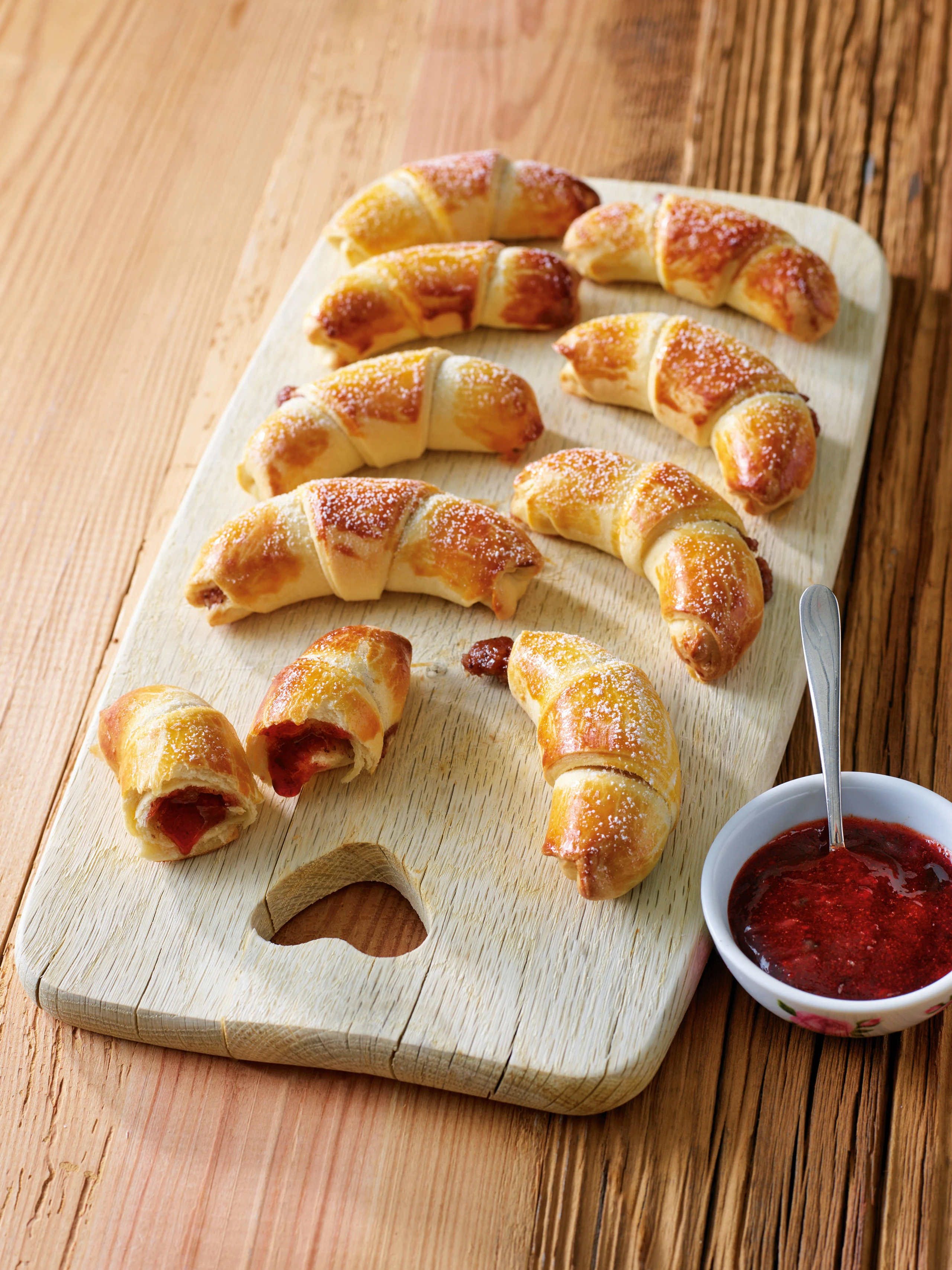 Burgenländische Zwetschkenkipferl