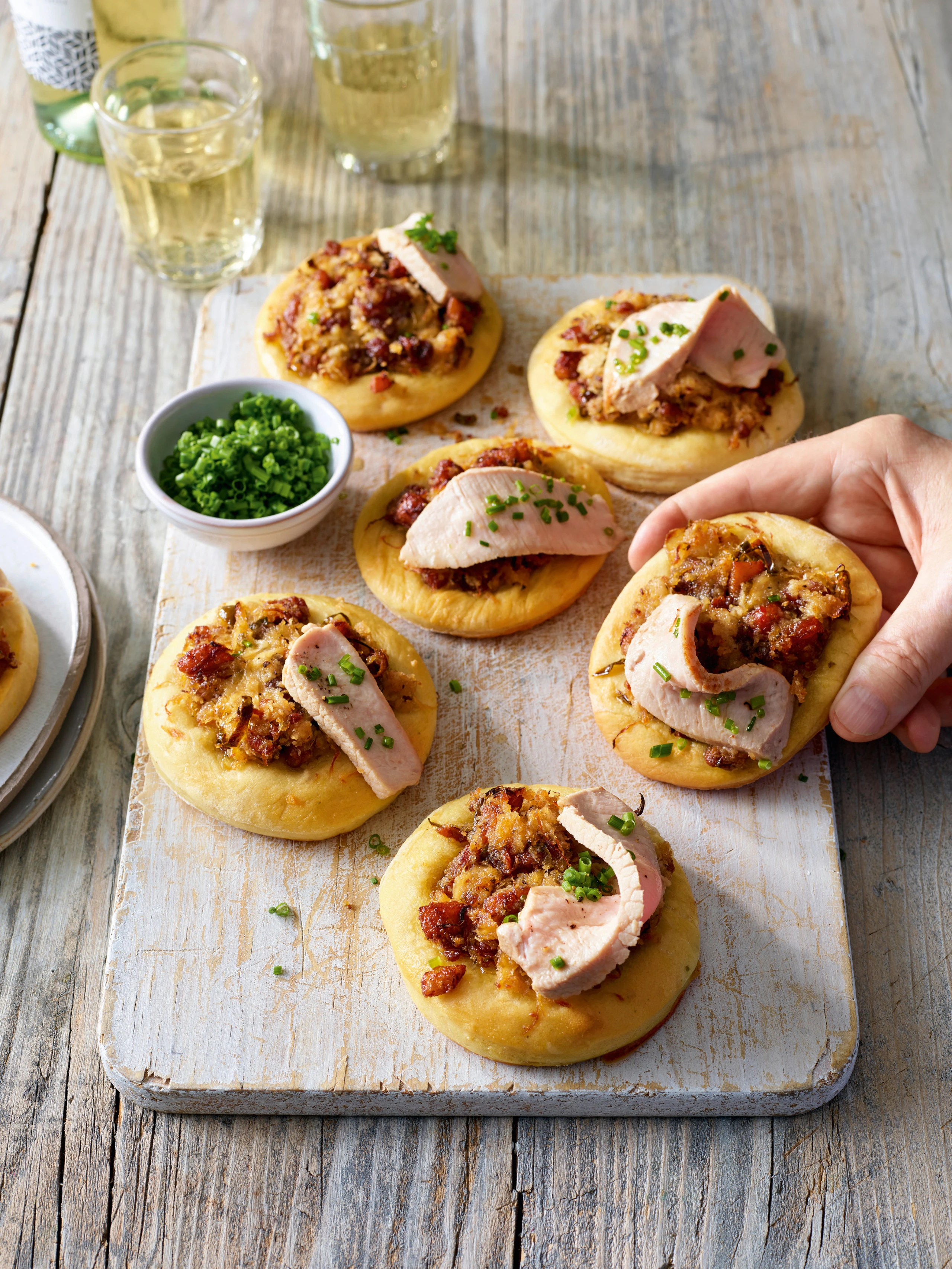 Grammel-Krautkrapfen mit Tagliata von Schwein