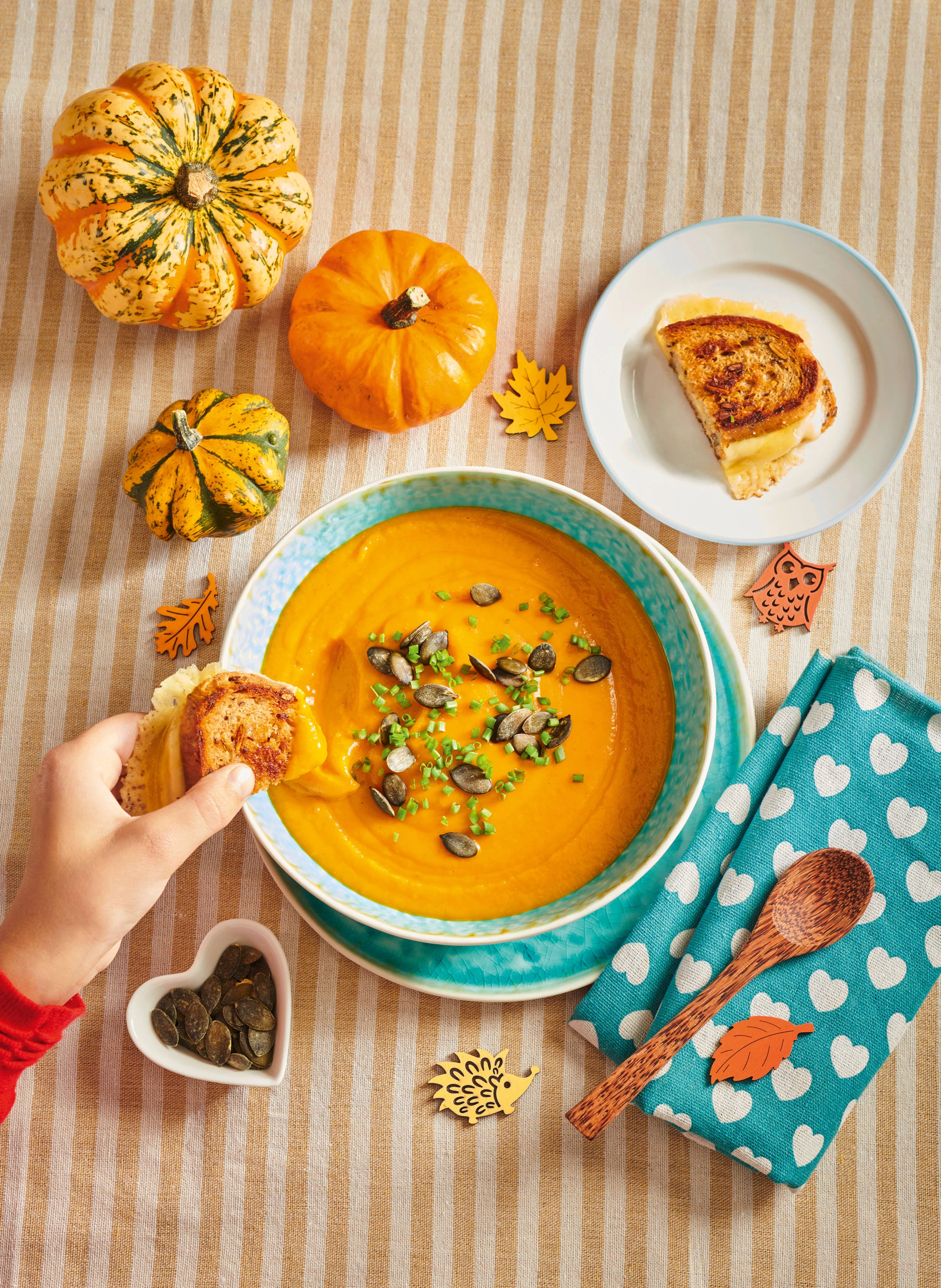 Miso-Kürbissuppe mit Käse-Toasties