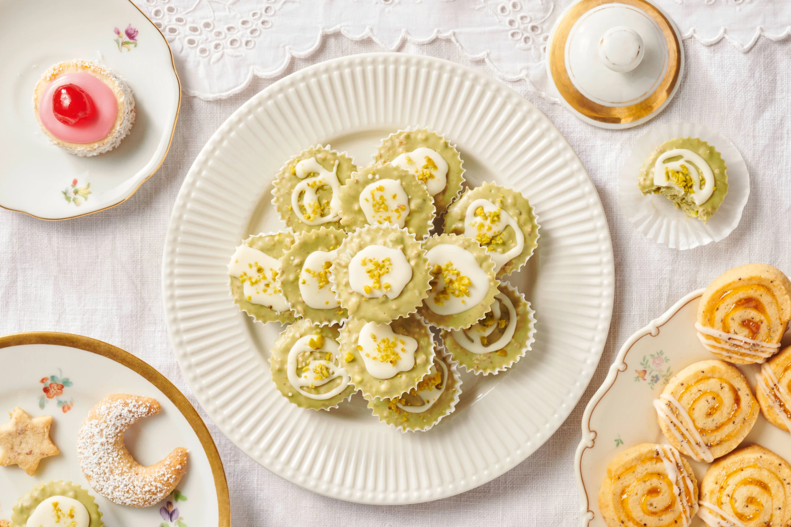 Pistazien-Crispy-Cups