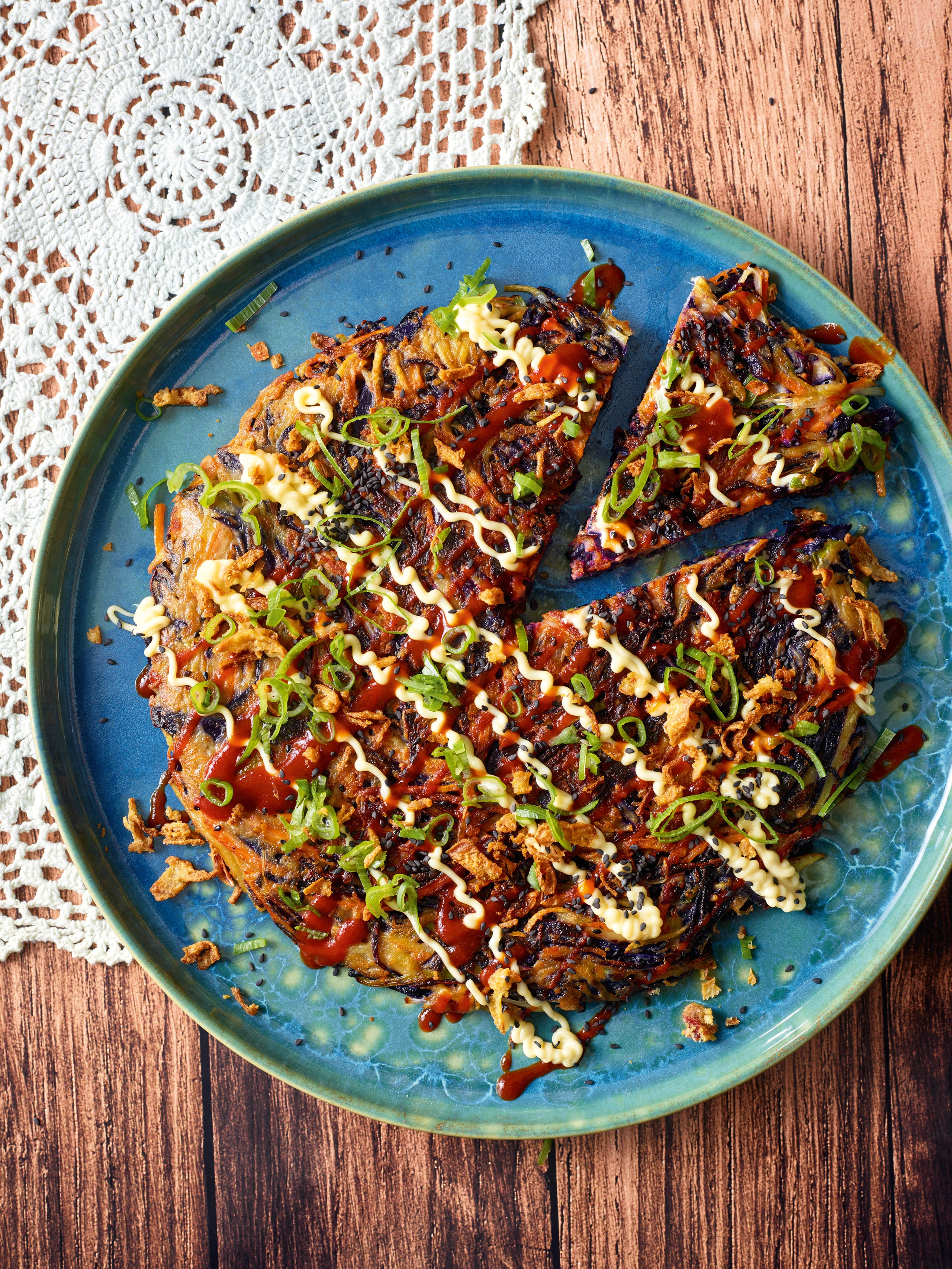 Knuspriger koreanischer Rotkraut-Pancake