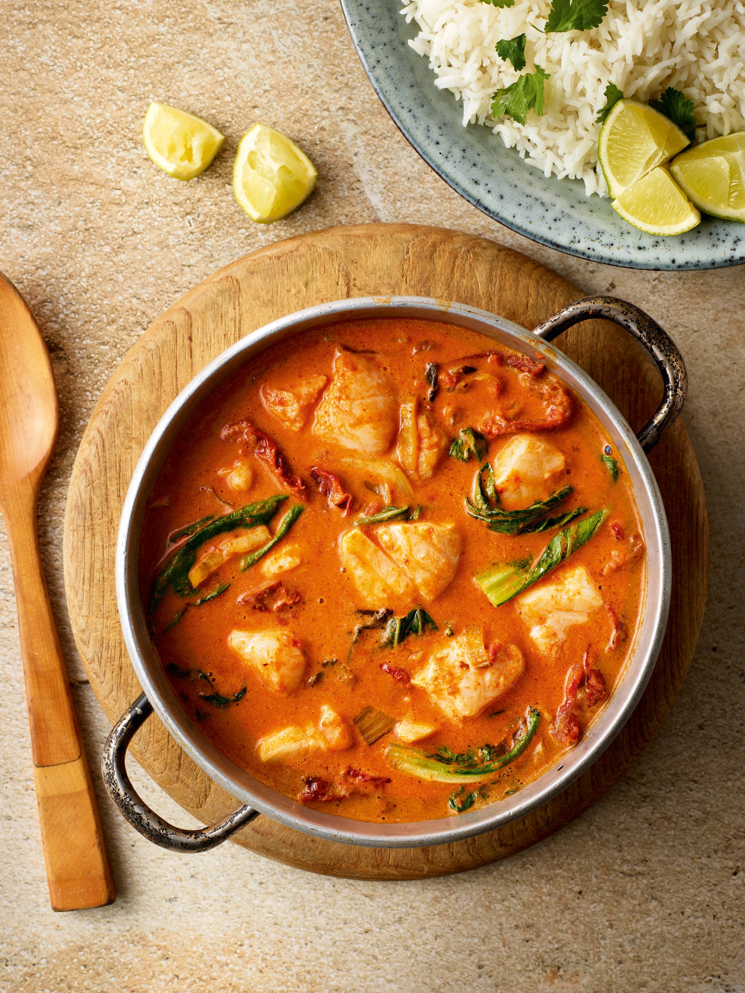 Paradeiser-Fischcurry mit Pak Choi