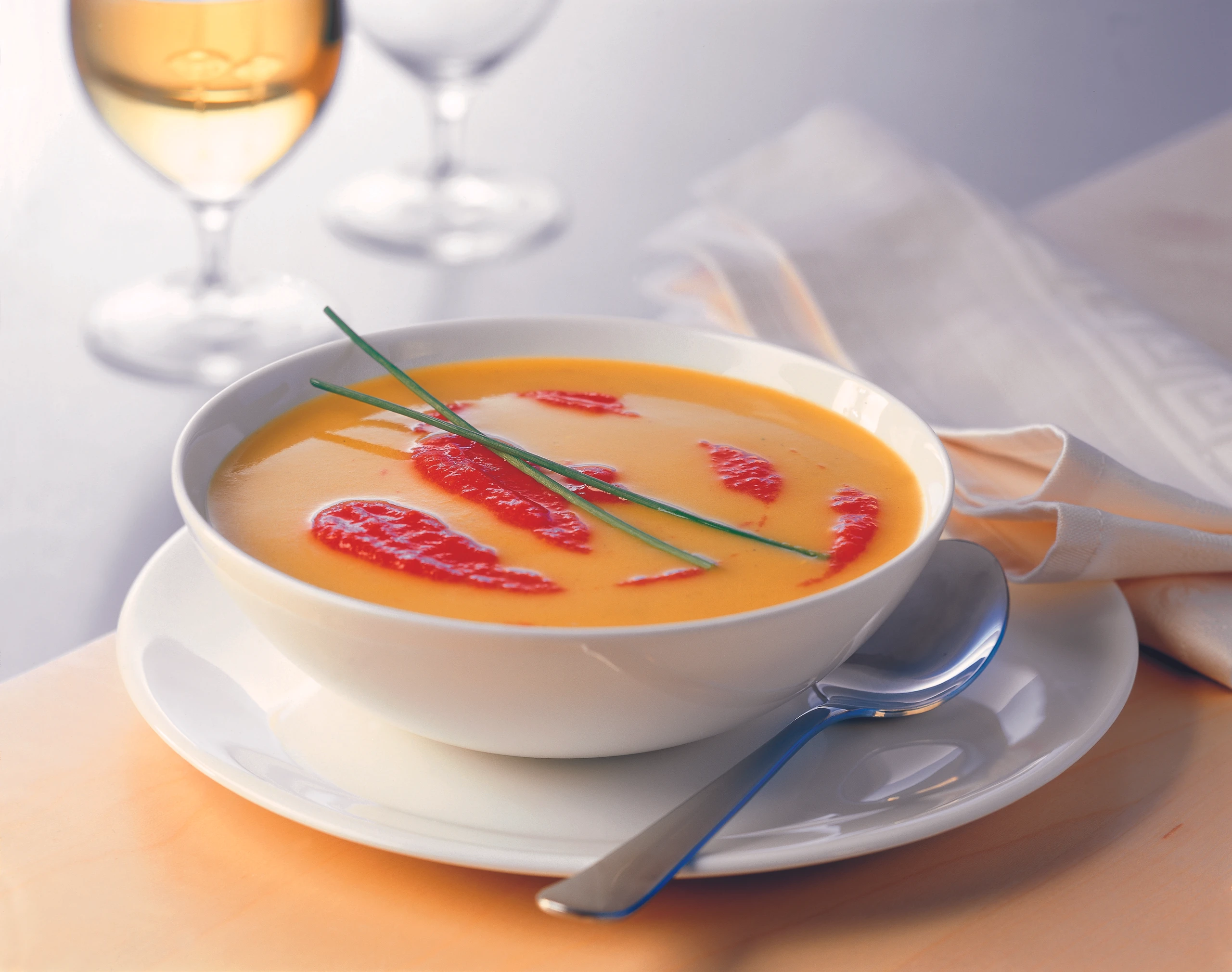 Kartoffelsuppe Madras mit Paprikapüree