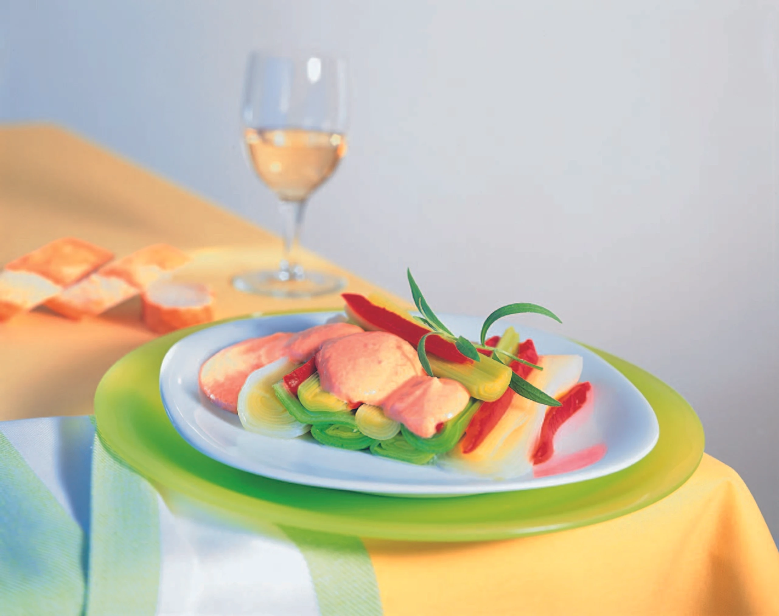 Marinierter Lauch mit Paprika-Tofu-Marinade