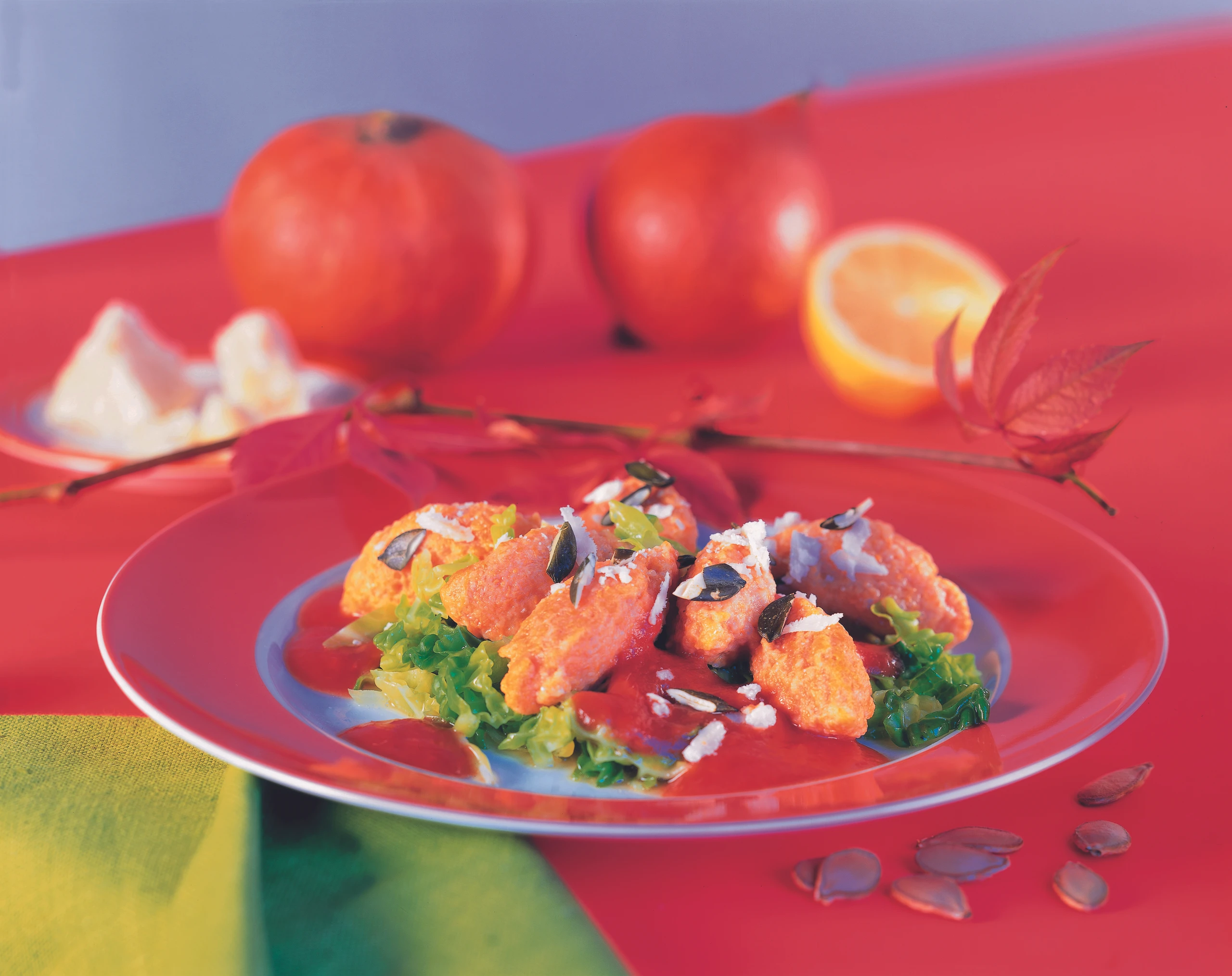 Kürbisnockerl auf Kohlstreifen