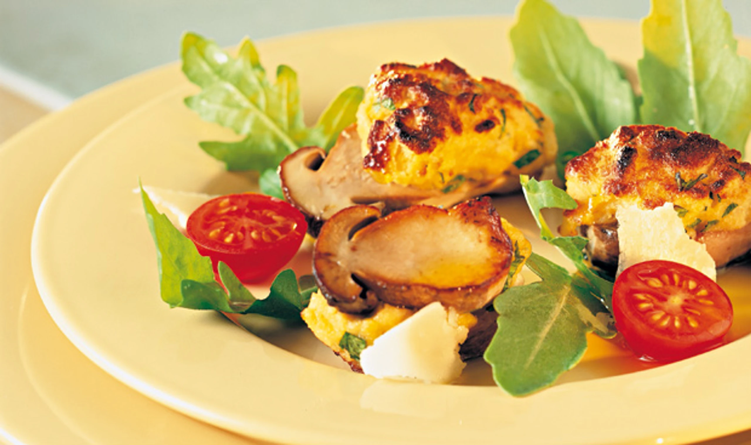 Überbackene Steinpilze mit Rucolasalat