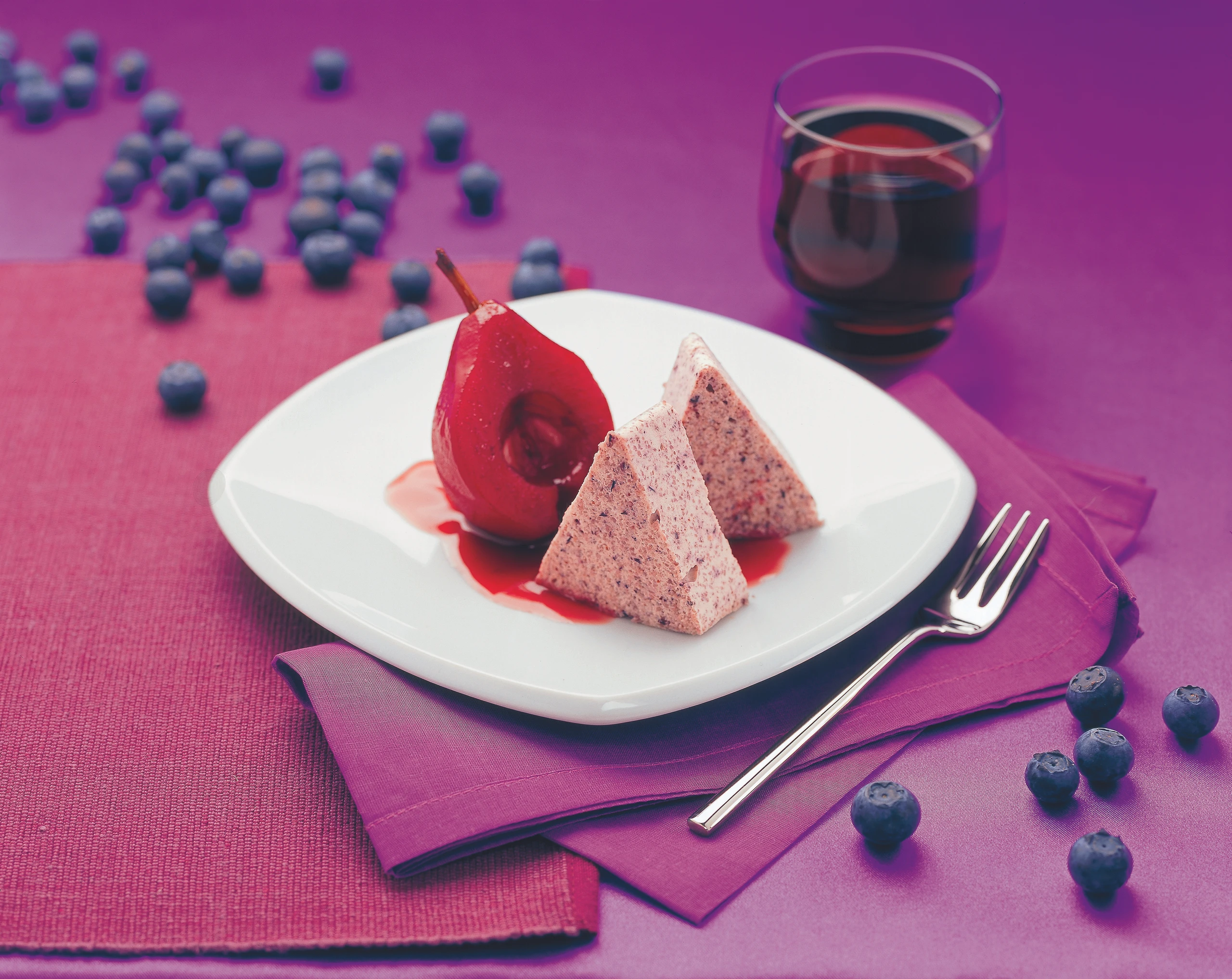 Heidelbeer-Flammeri mit Portweinbirnen