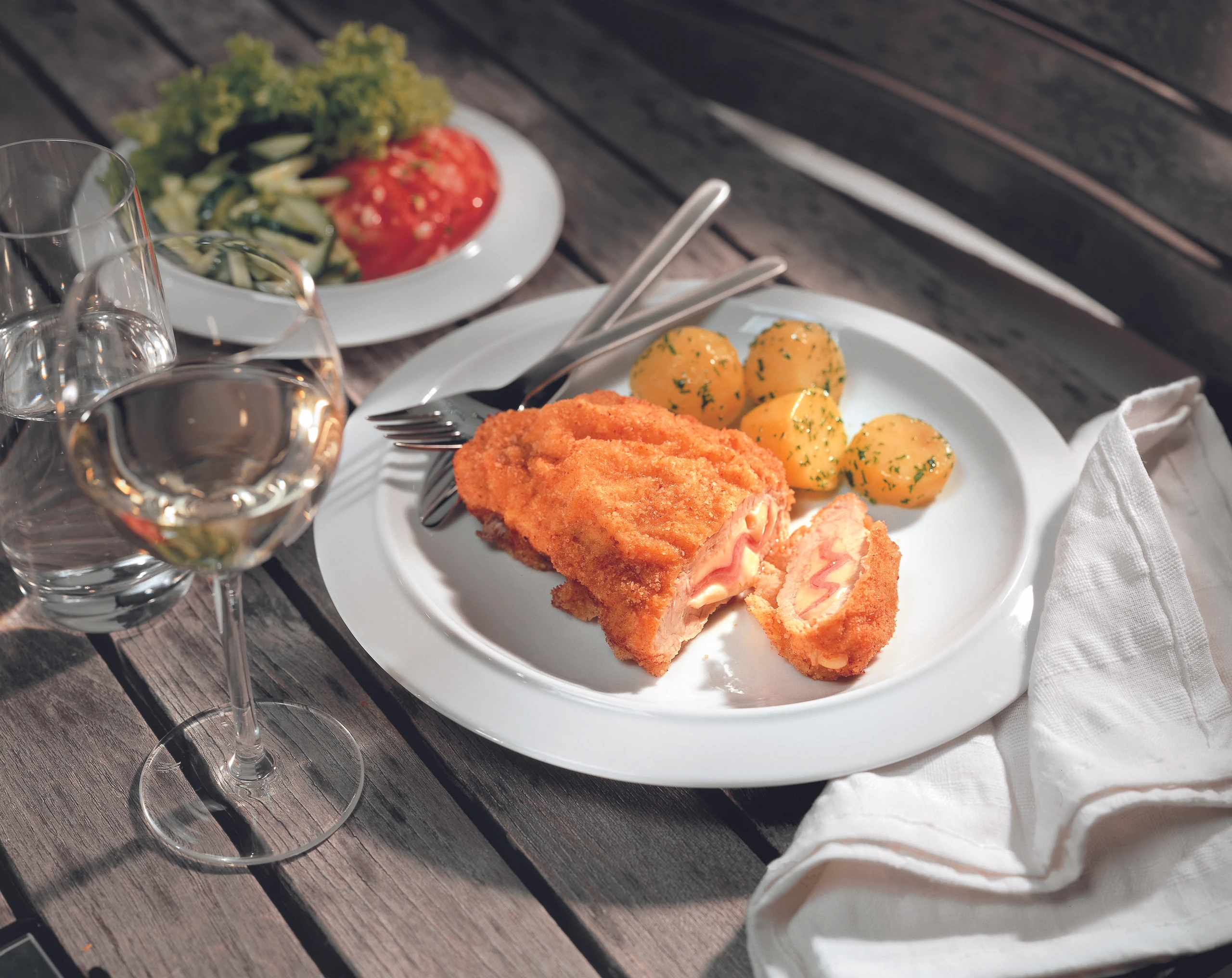 Cordon bleu mit Petersilerdäpfeln