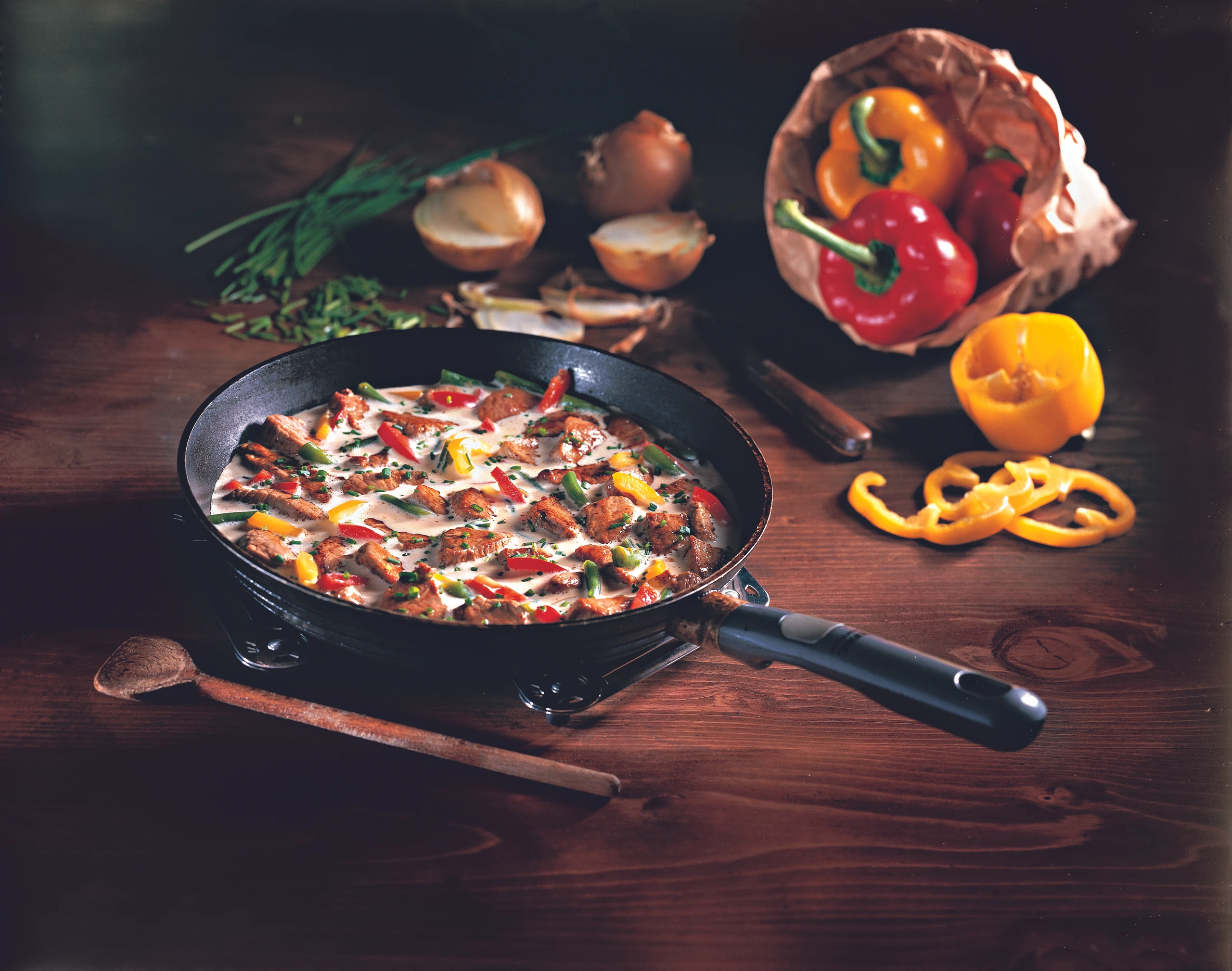 Kalbfleischpfanne mit Paprika und Fisolen