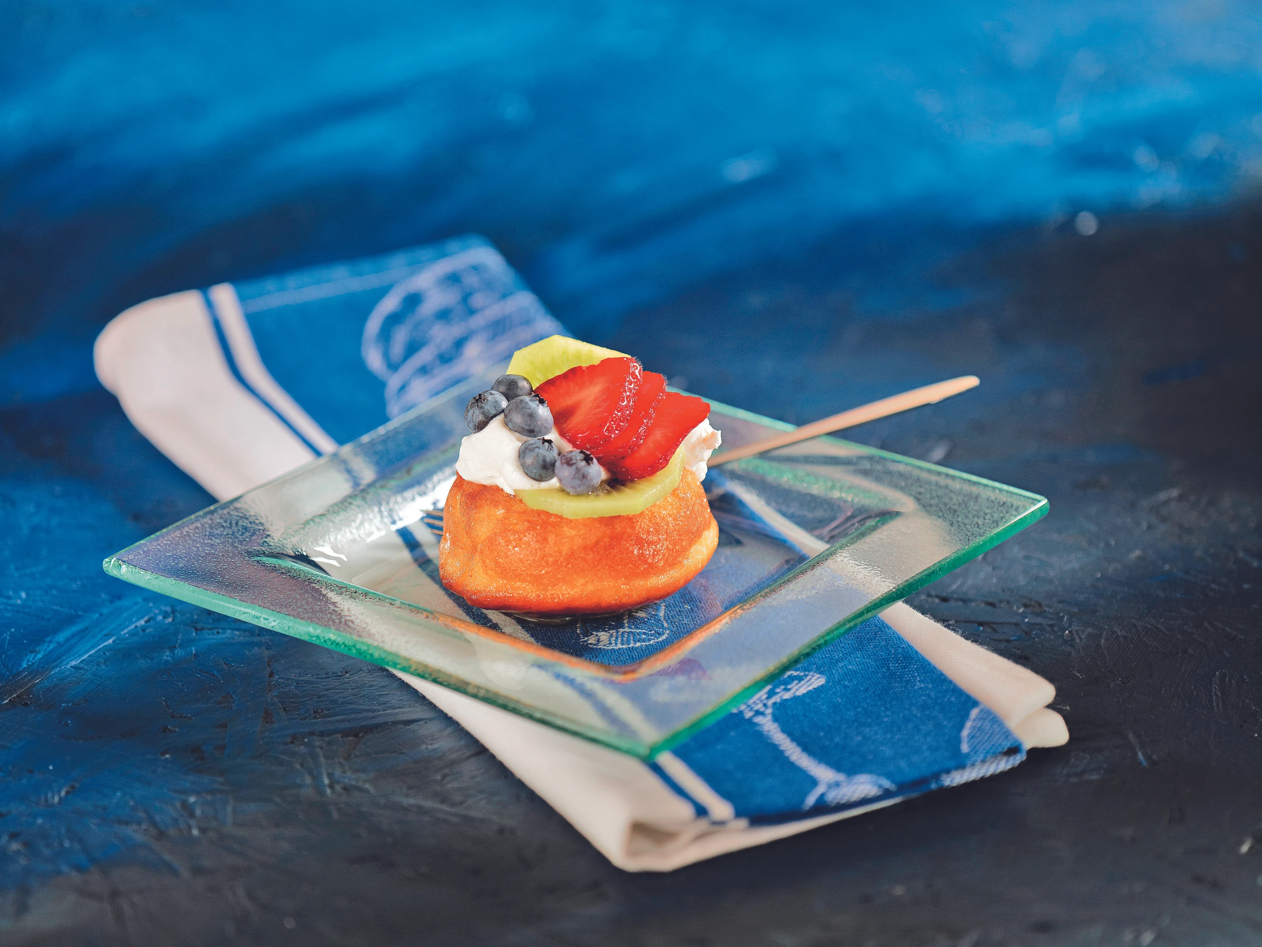 Savarins mit Früchten