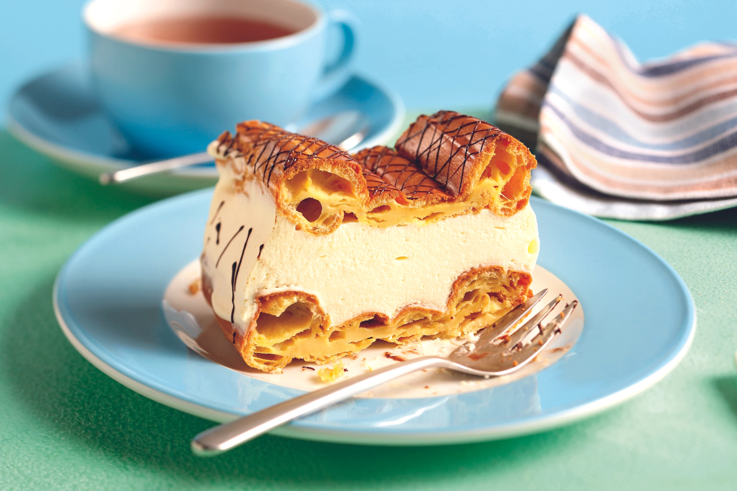 Brandteigschnitte mit Vanillecreme